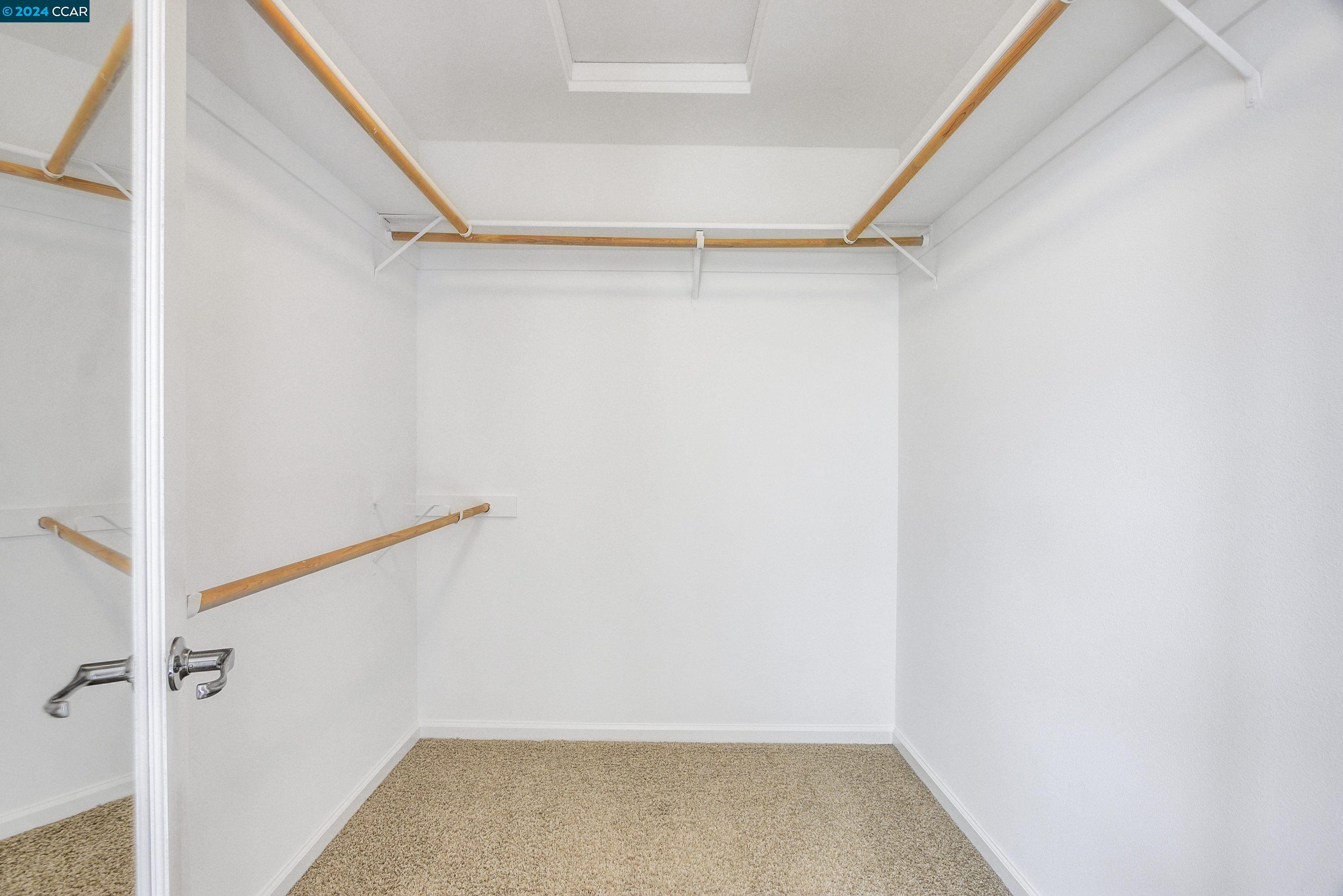 1041 Cedarwood Loop