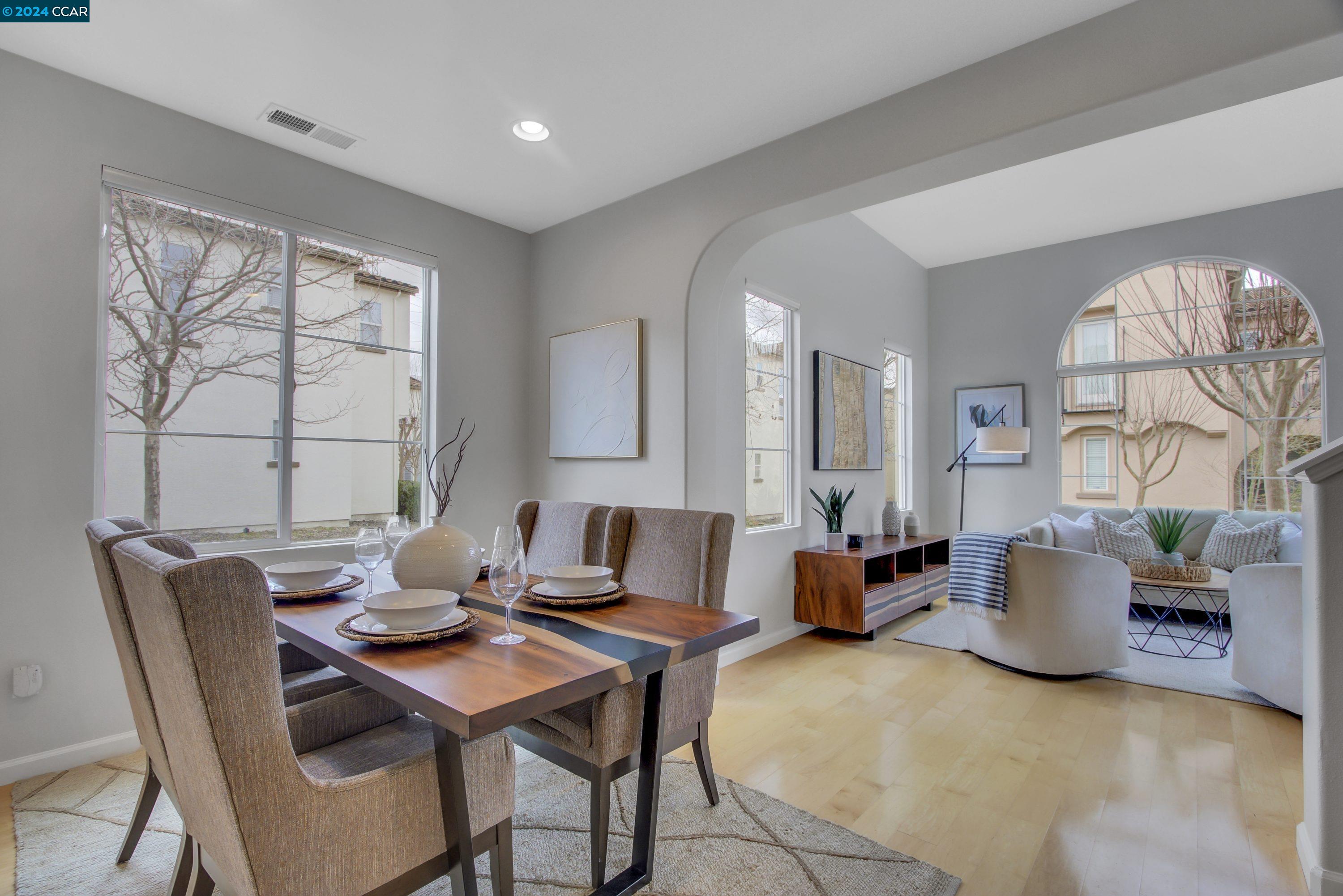 1041 Cedarwood Loop