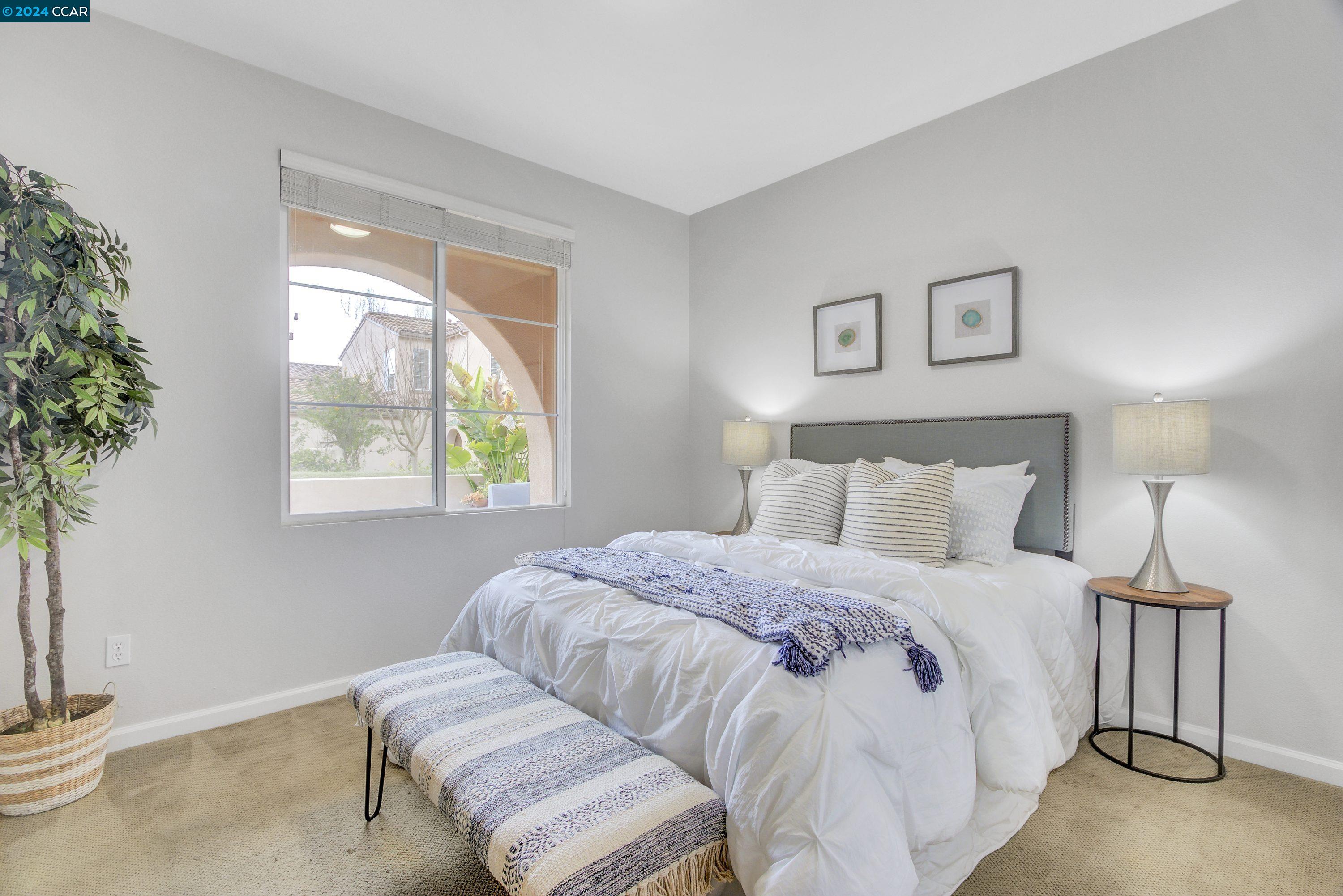 1041 Cedarwood Loop