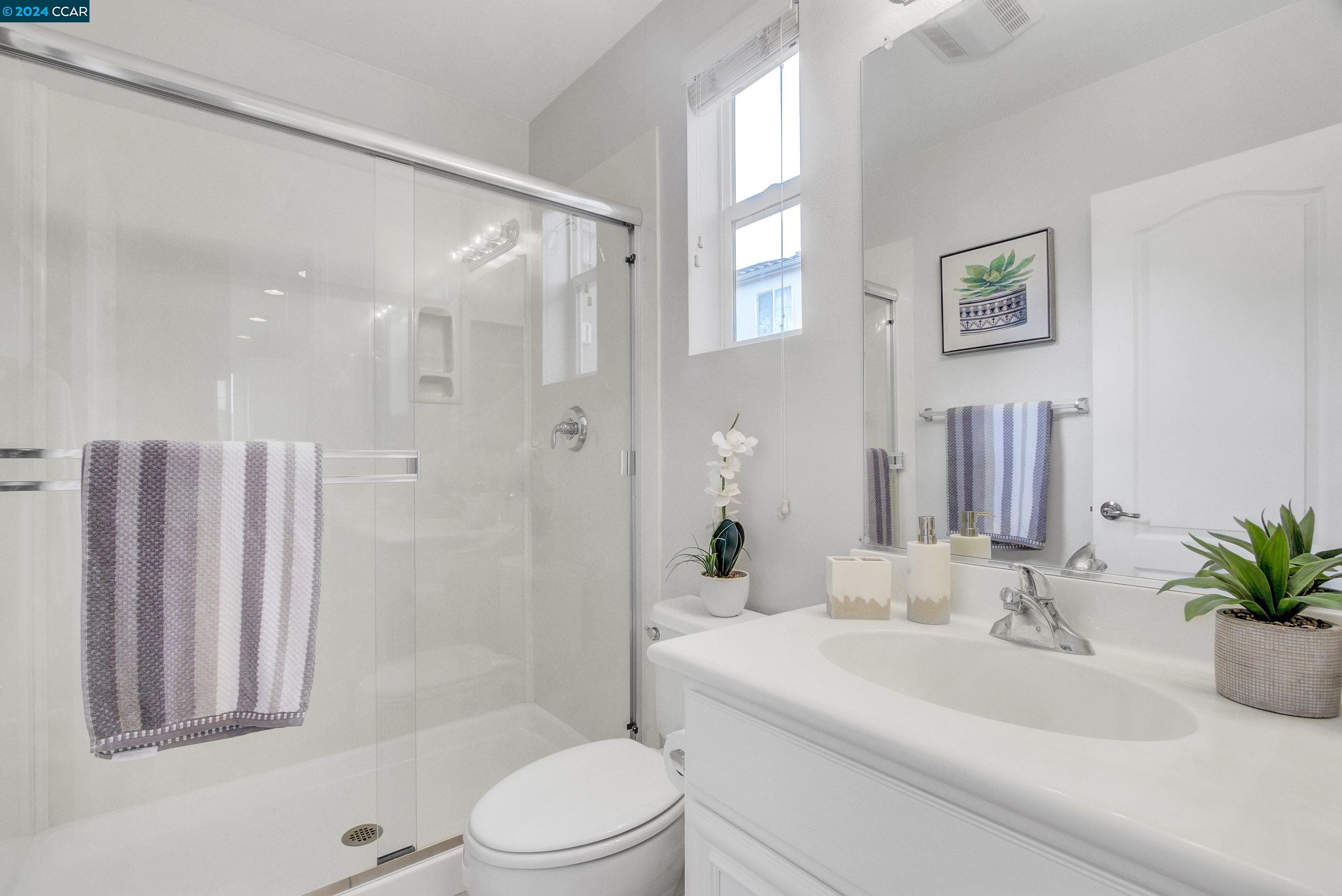1041 Cedarwood Loop