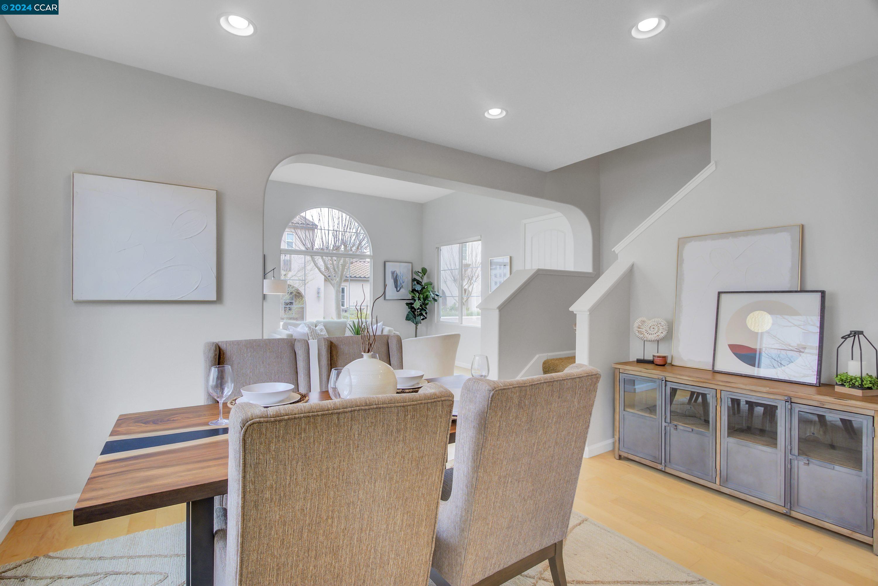 1041 Cedarwood Loop