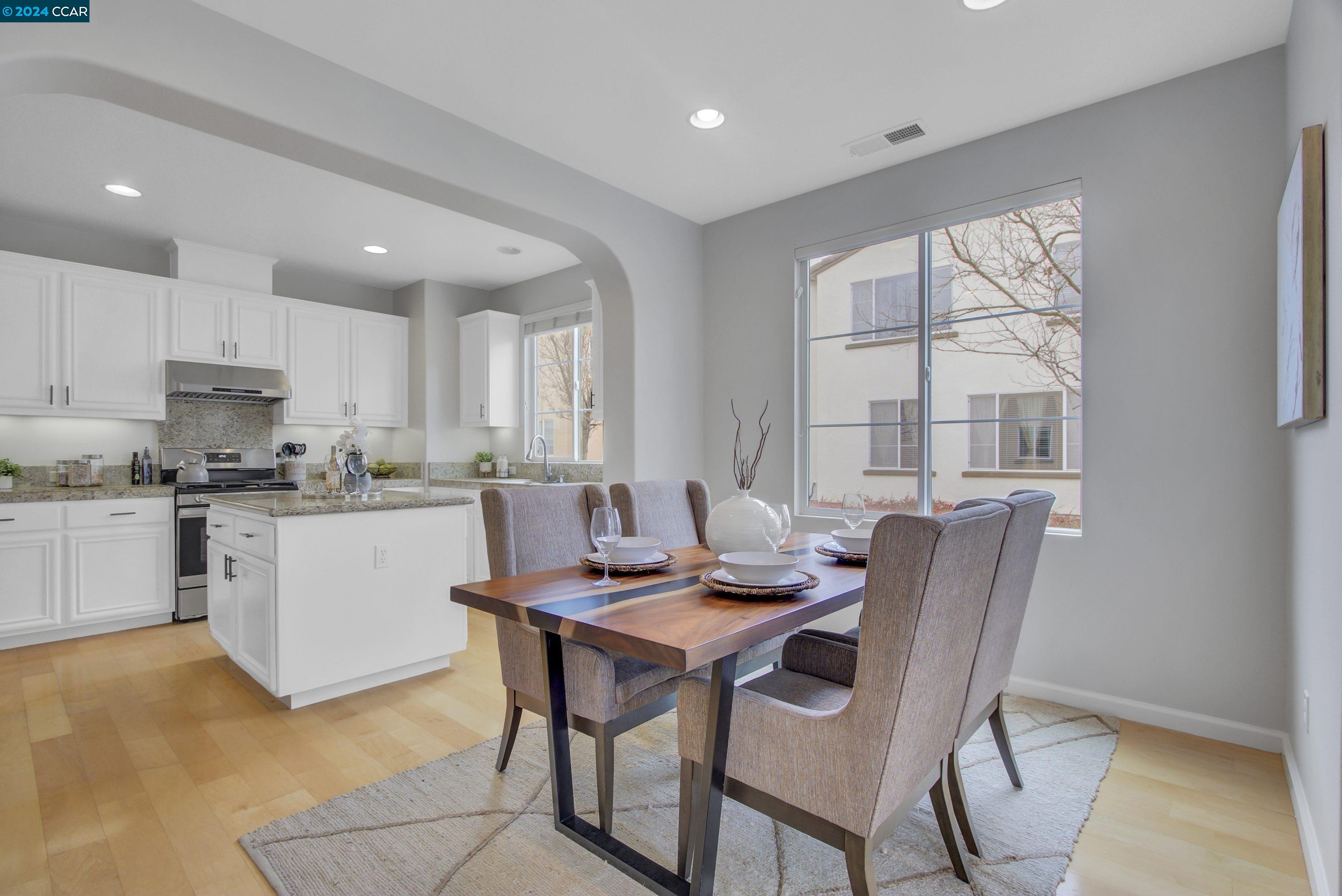 1041 Cedarwood Loop