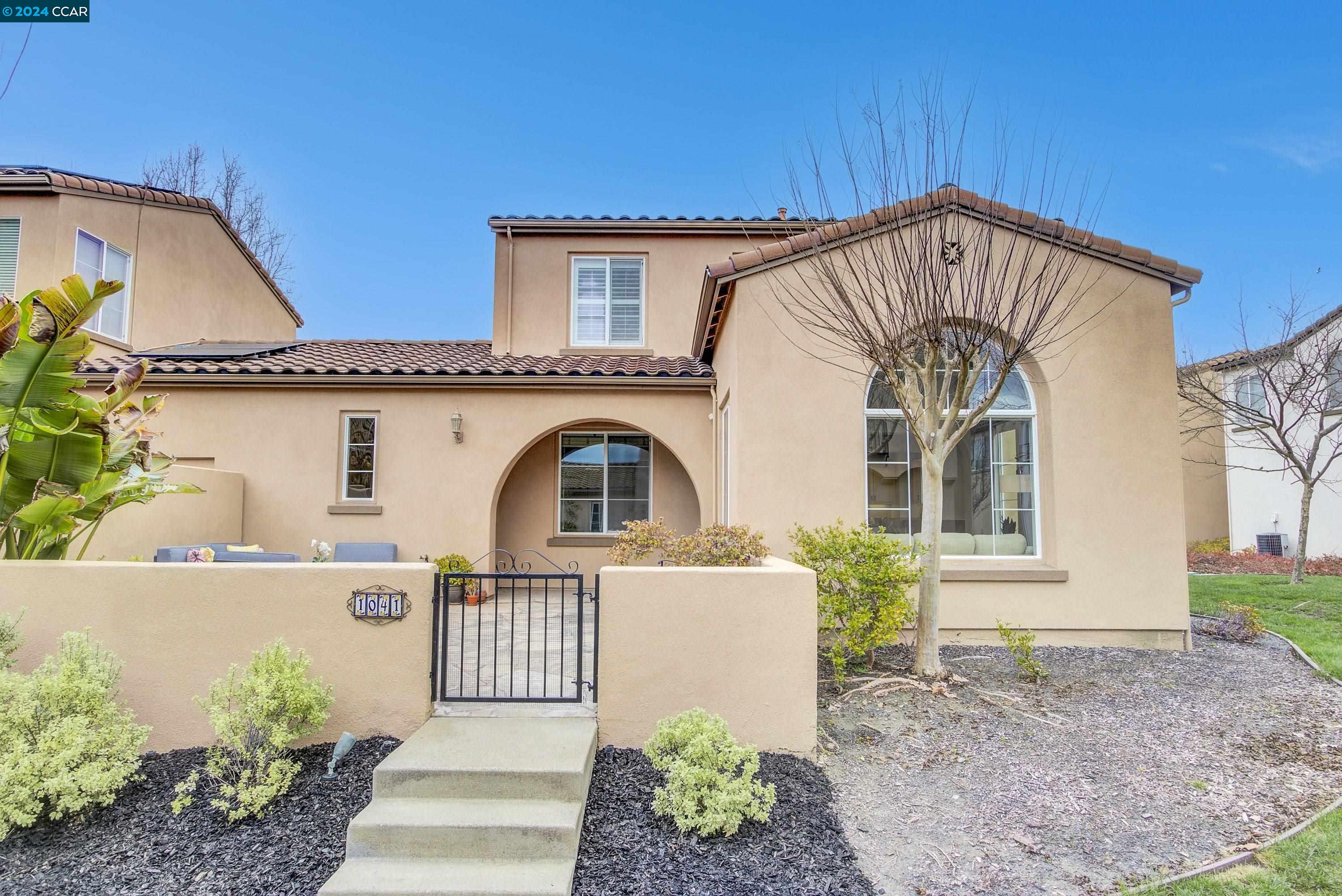 1041 Cedarwood Loop