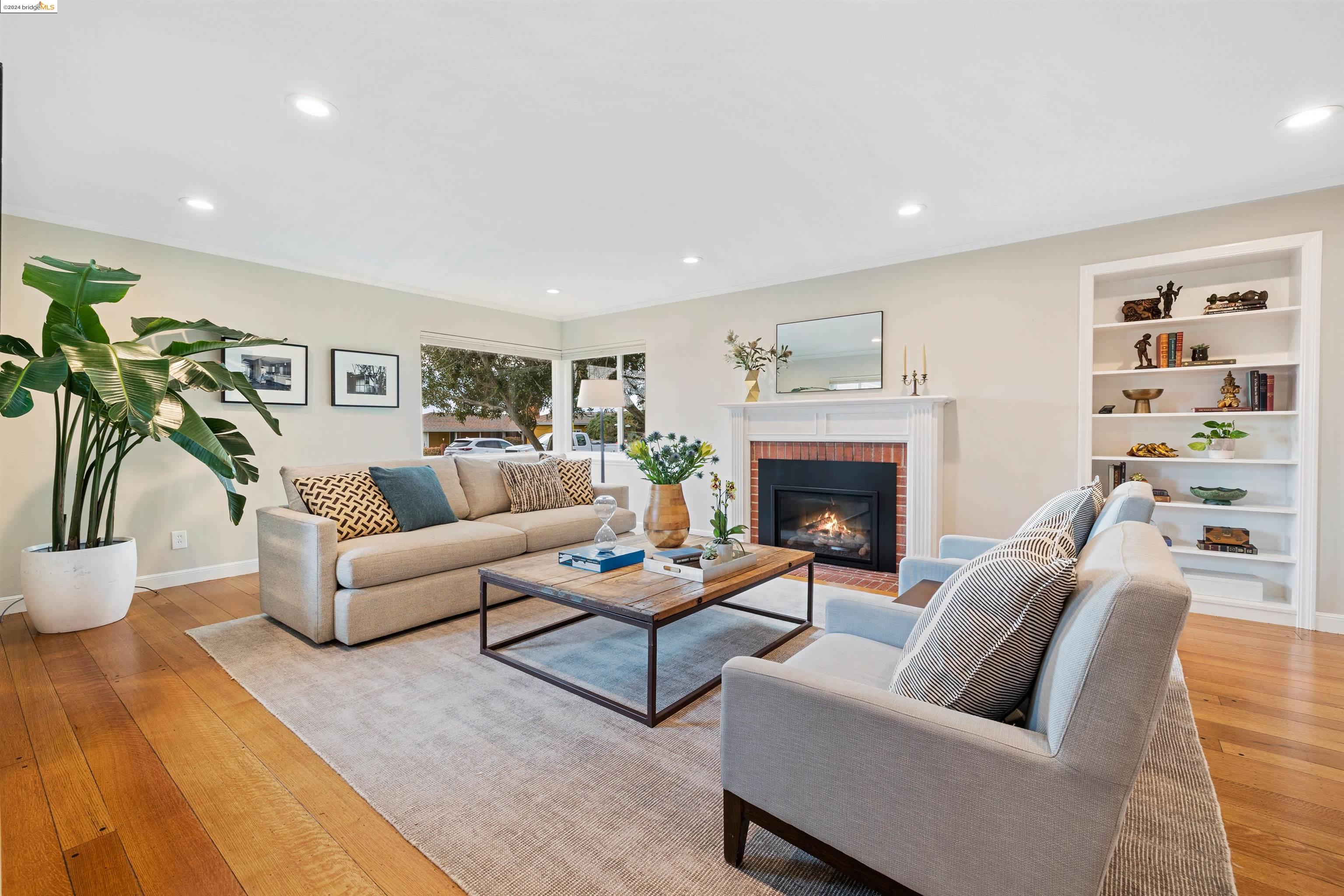 125 Rantoul Cir