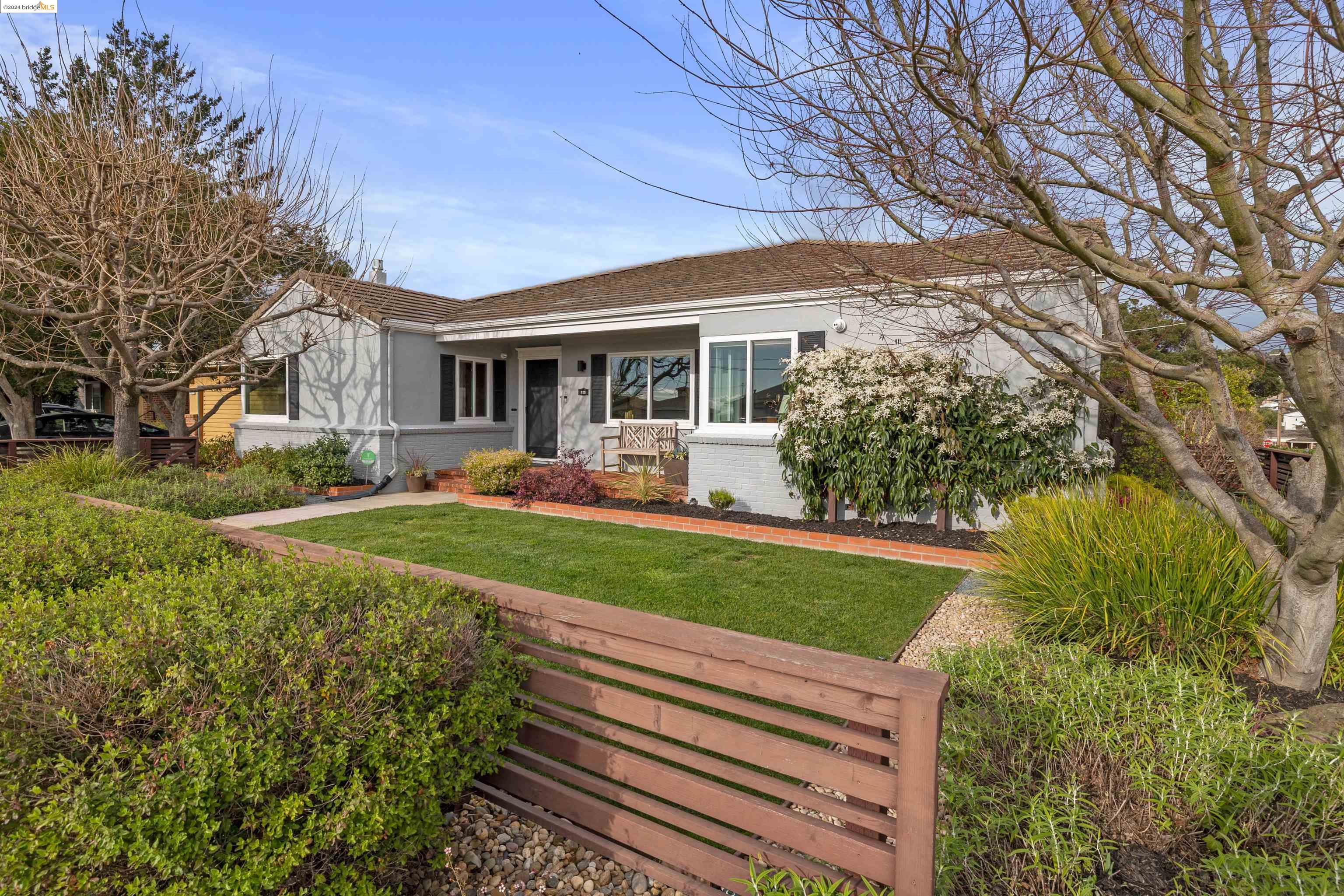 125 Rantoul Cir