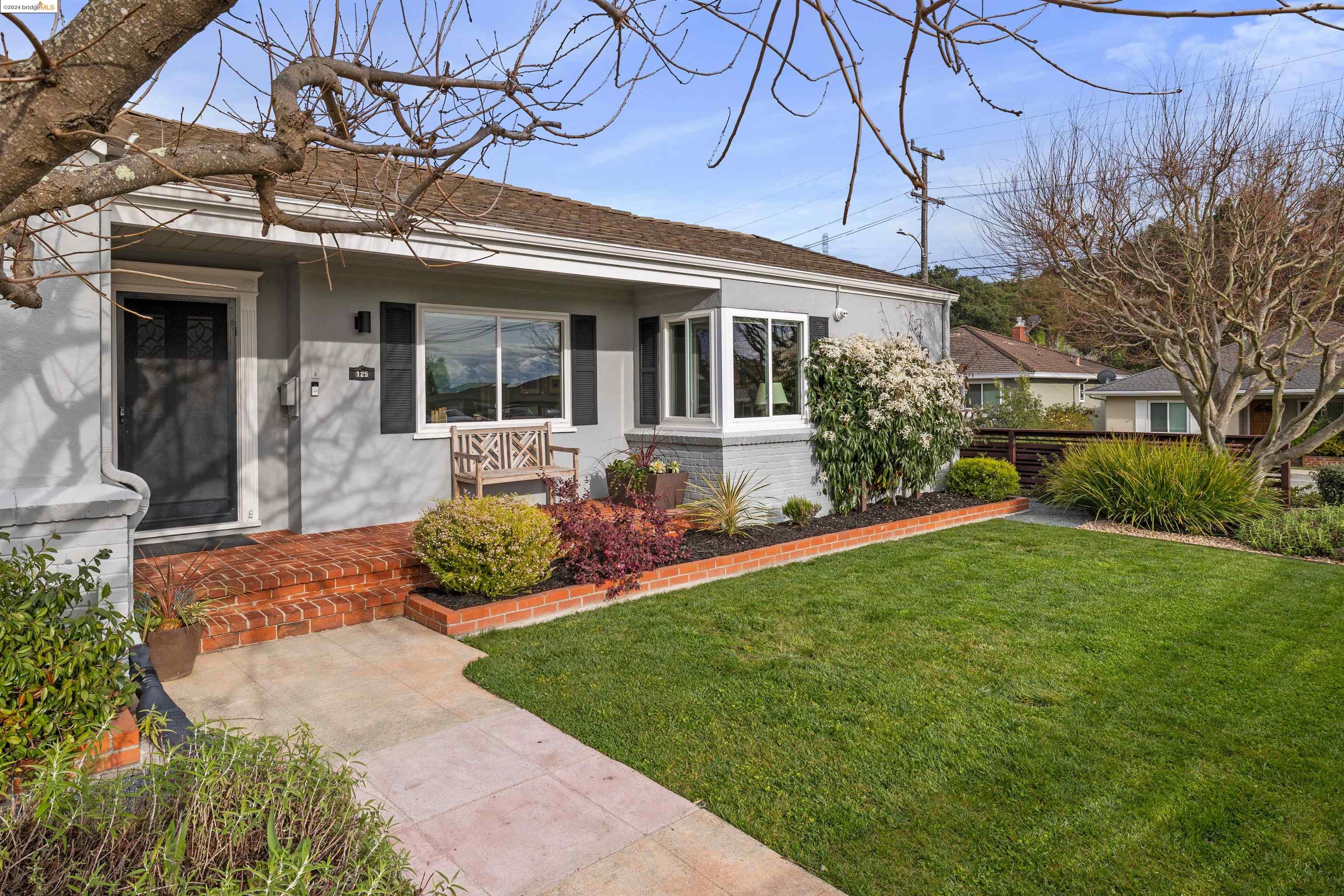 125 Rantoul Cir
