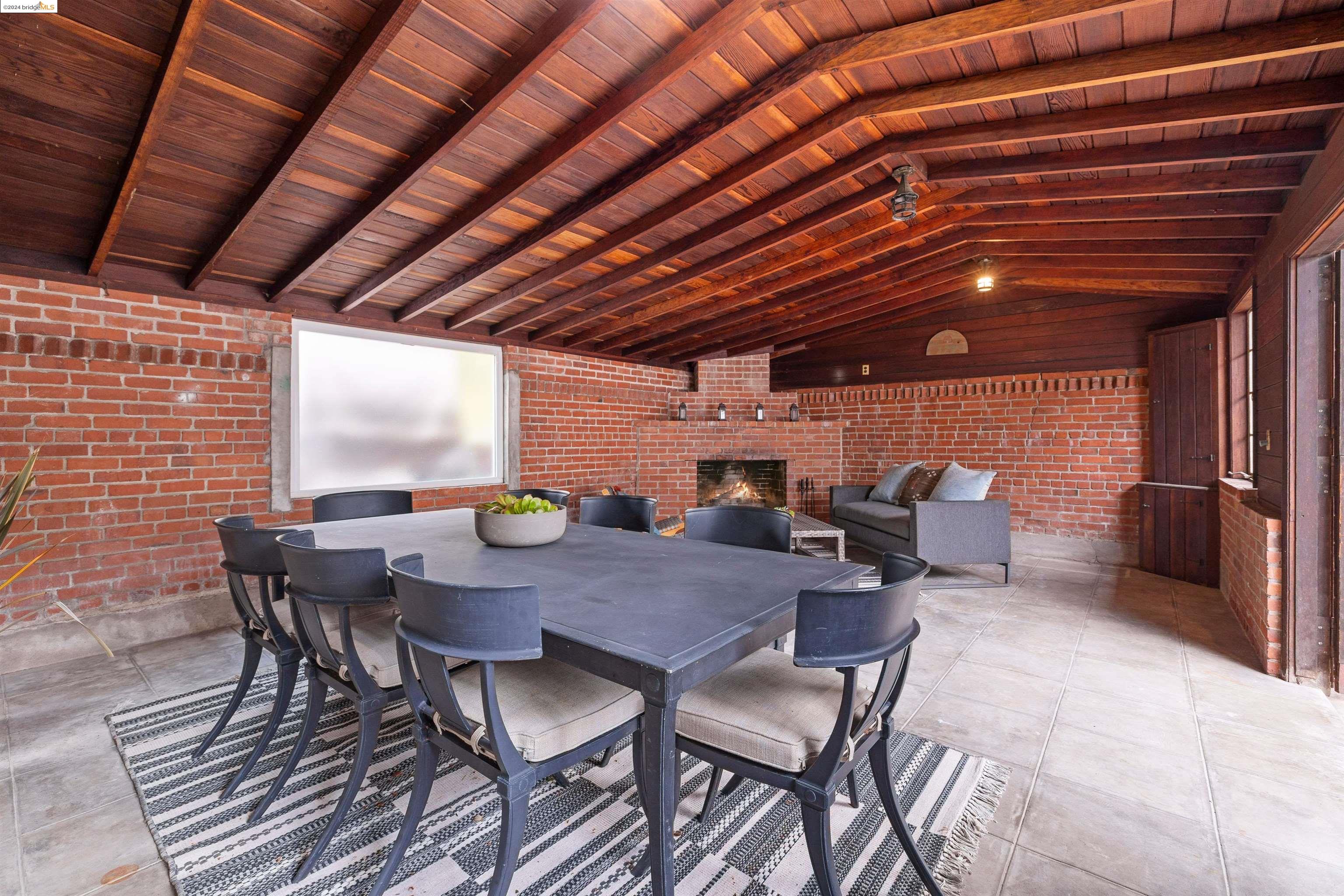 125 Rantoul Cir