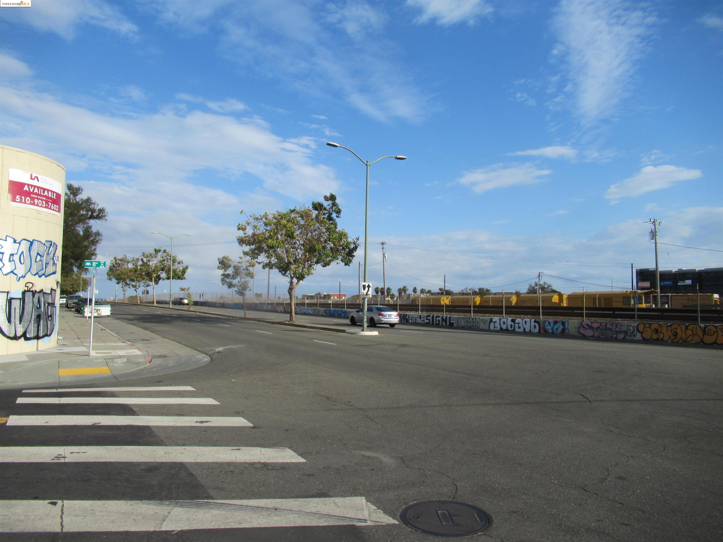 825 8th Avenue, Oakland