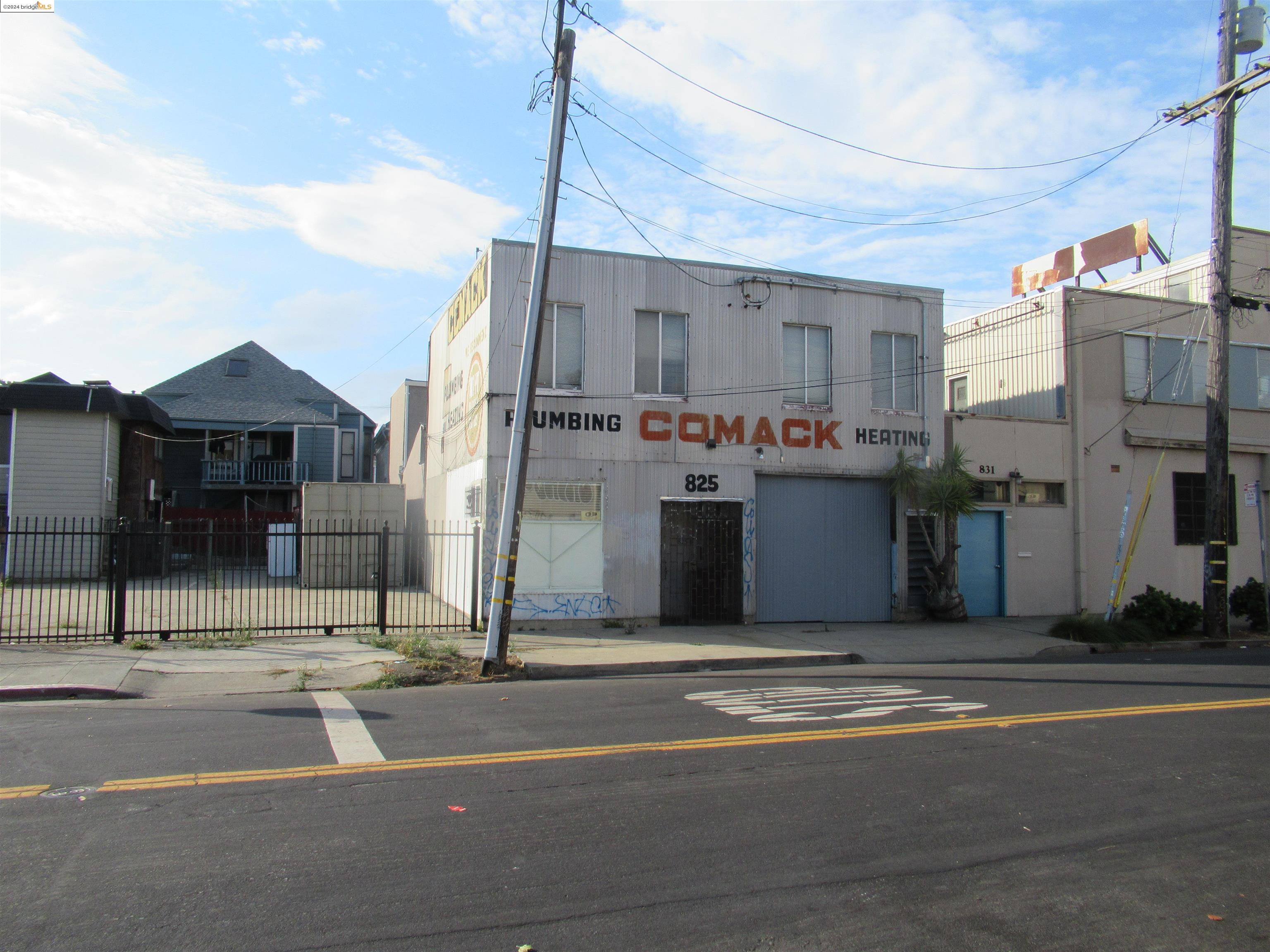 825 8th Avenue, Oakland