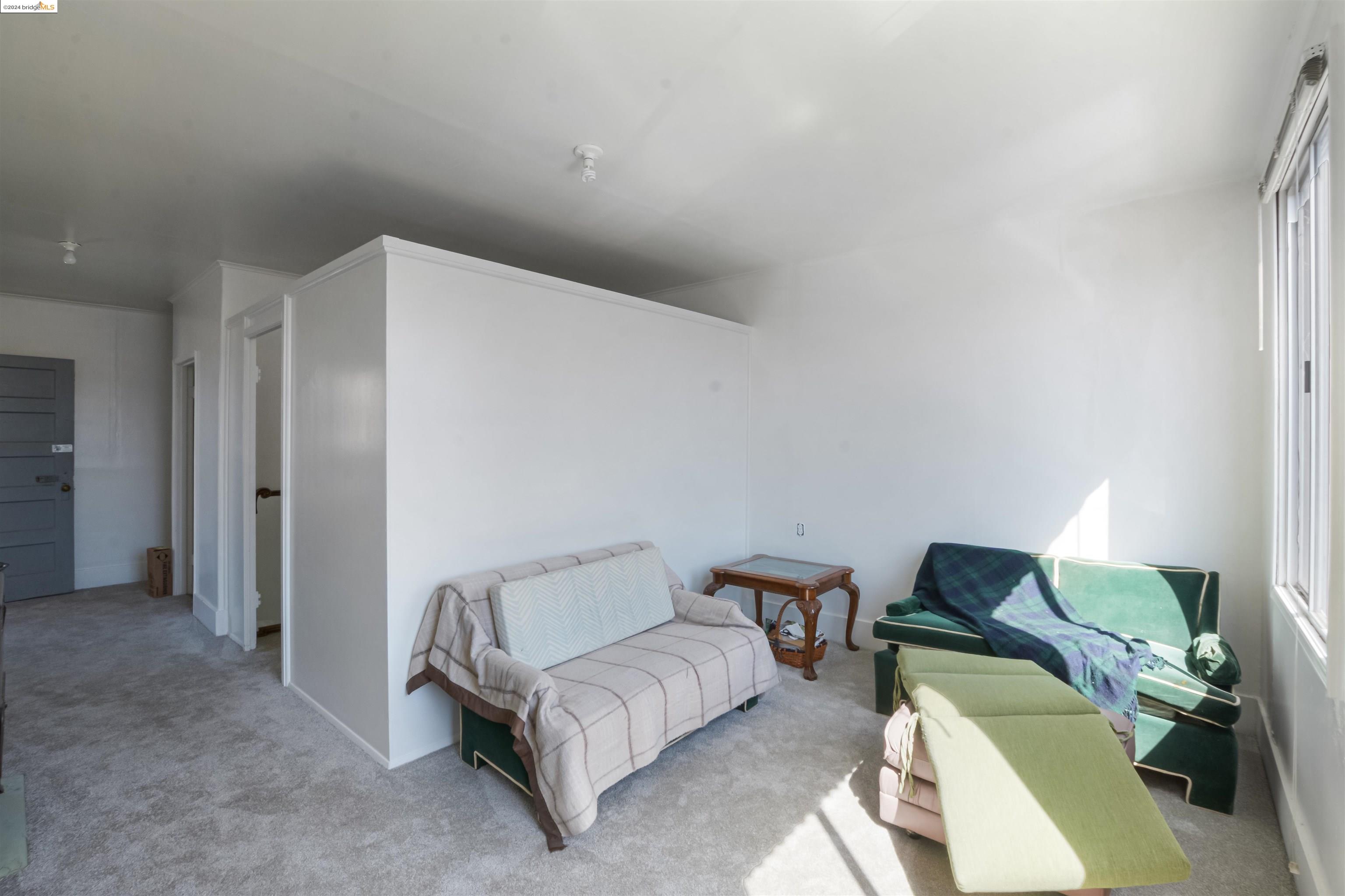 825 8th Avenue, Oakland