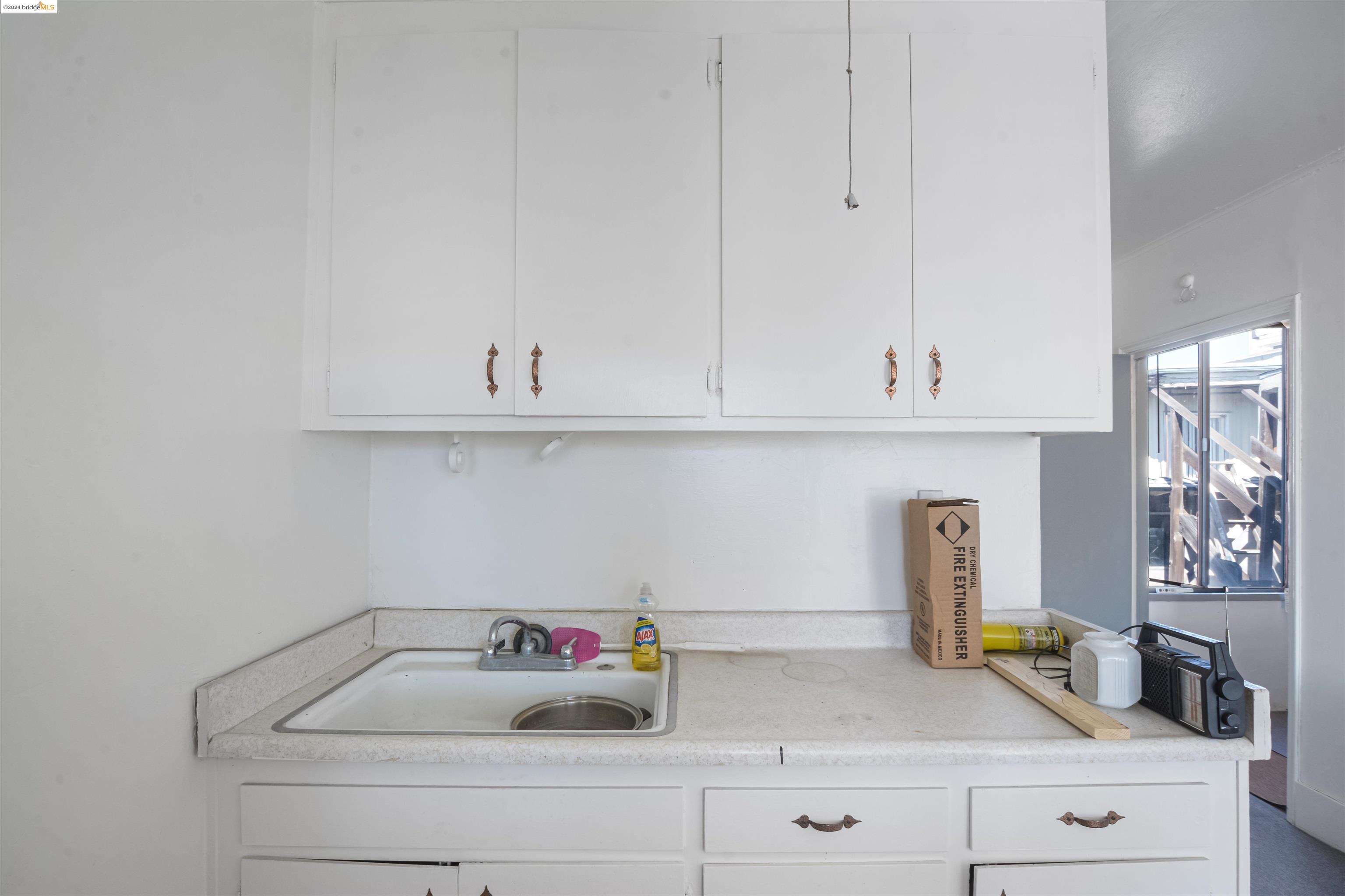 825 8th Avenue, Oakland