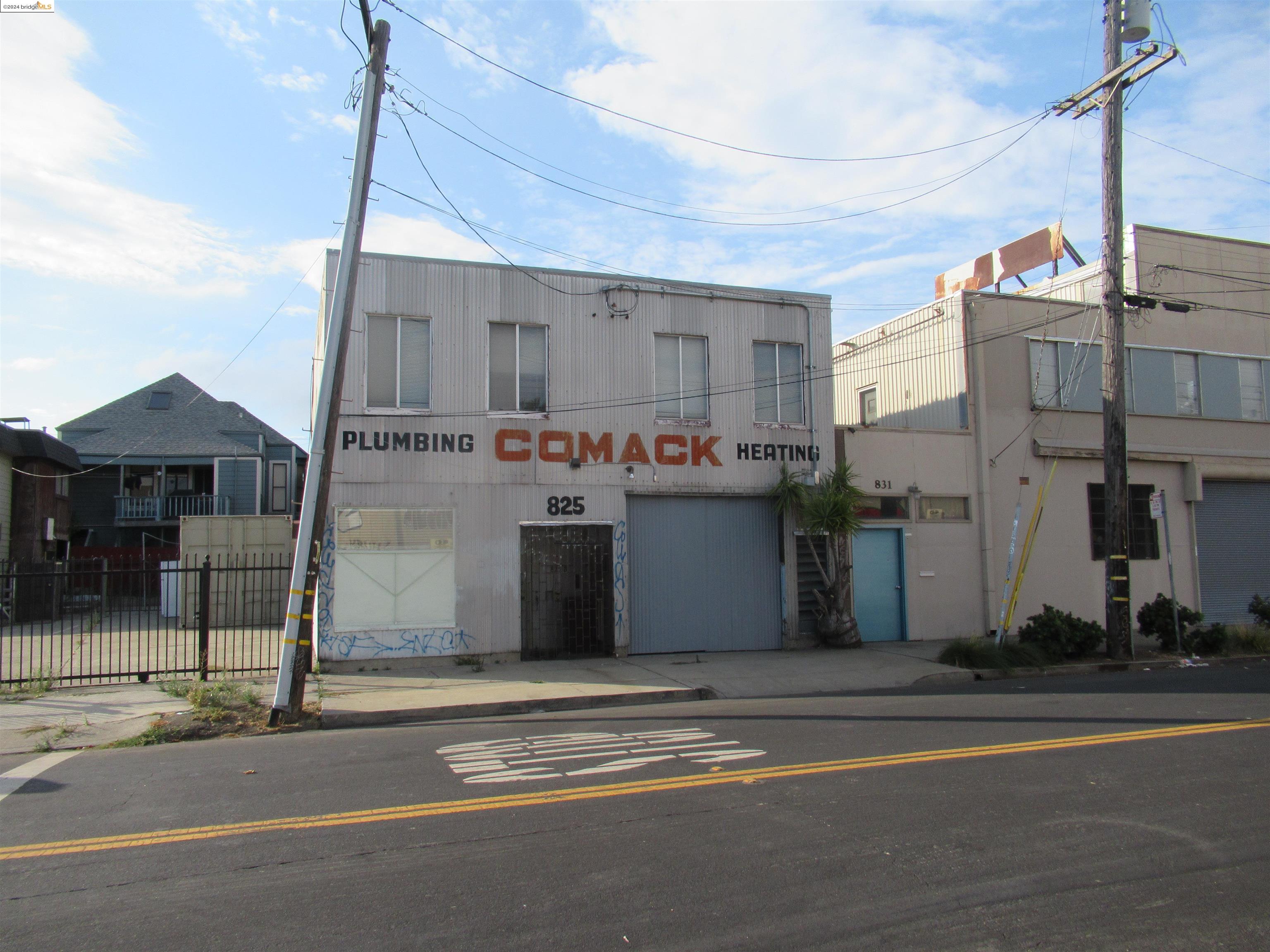 825 8th Avenue, Oakland