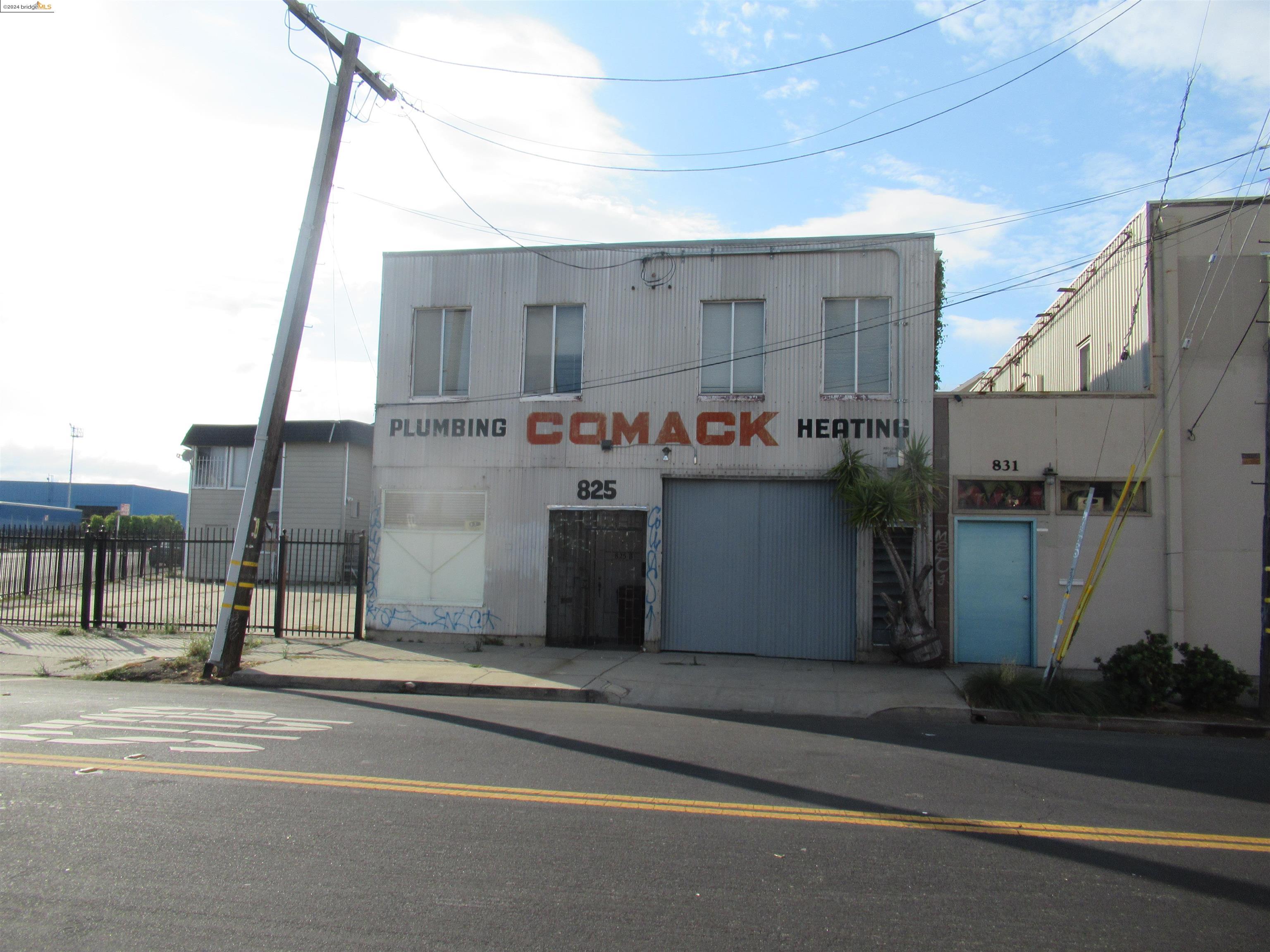 825 8th Avenue, Oakland