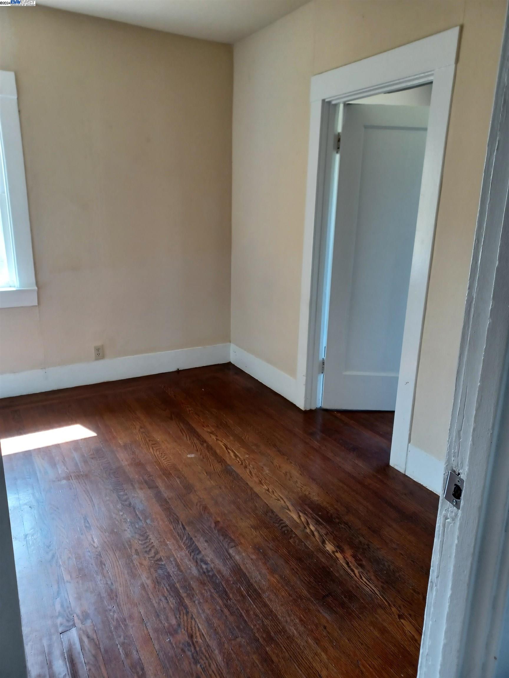 7007 Lockwood, Oakland