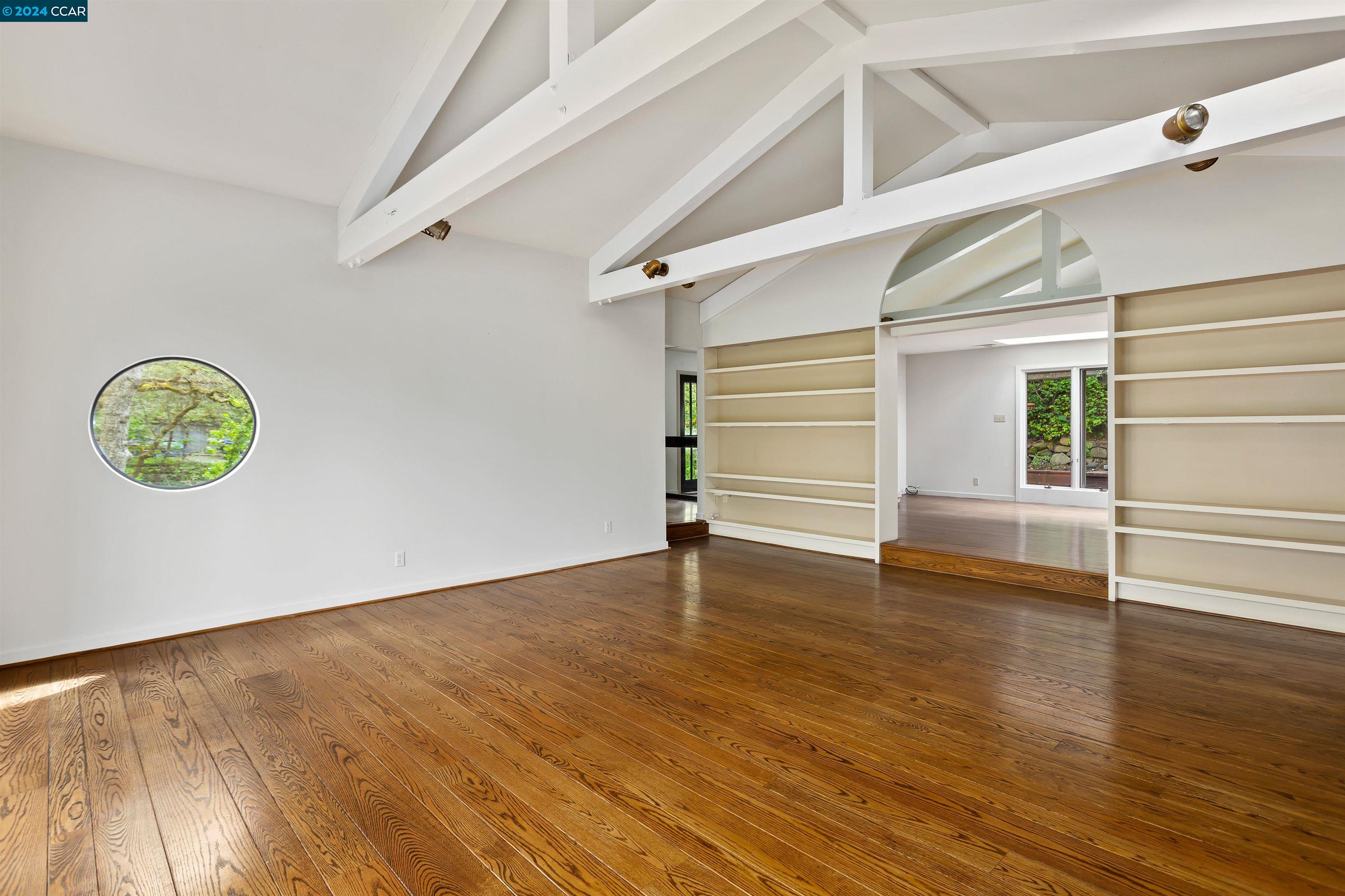 8 MOUNTAIN VIEW PLACE