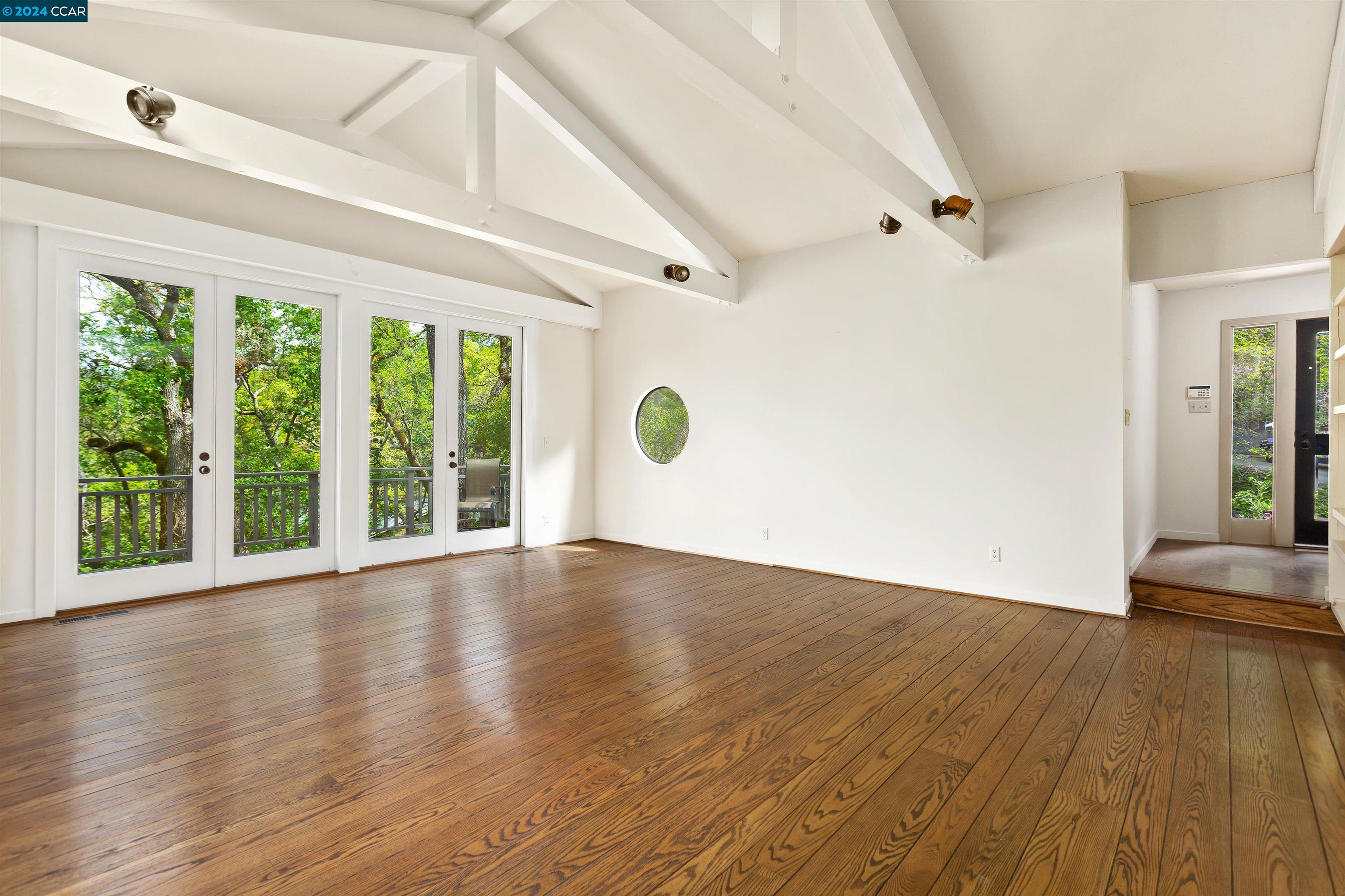 8 MOUNTAIN VIEW PLACE