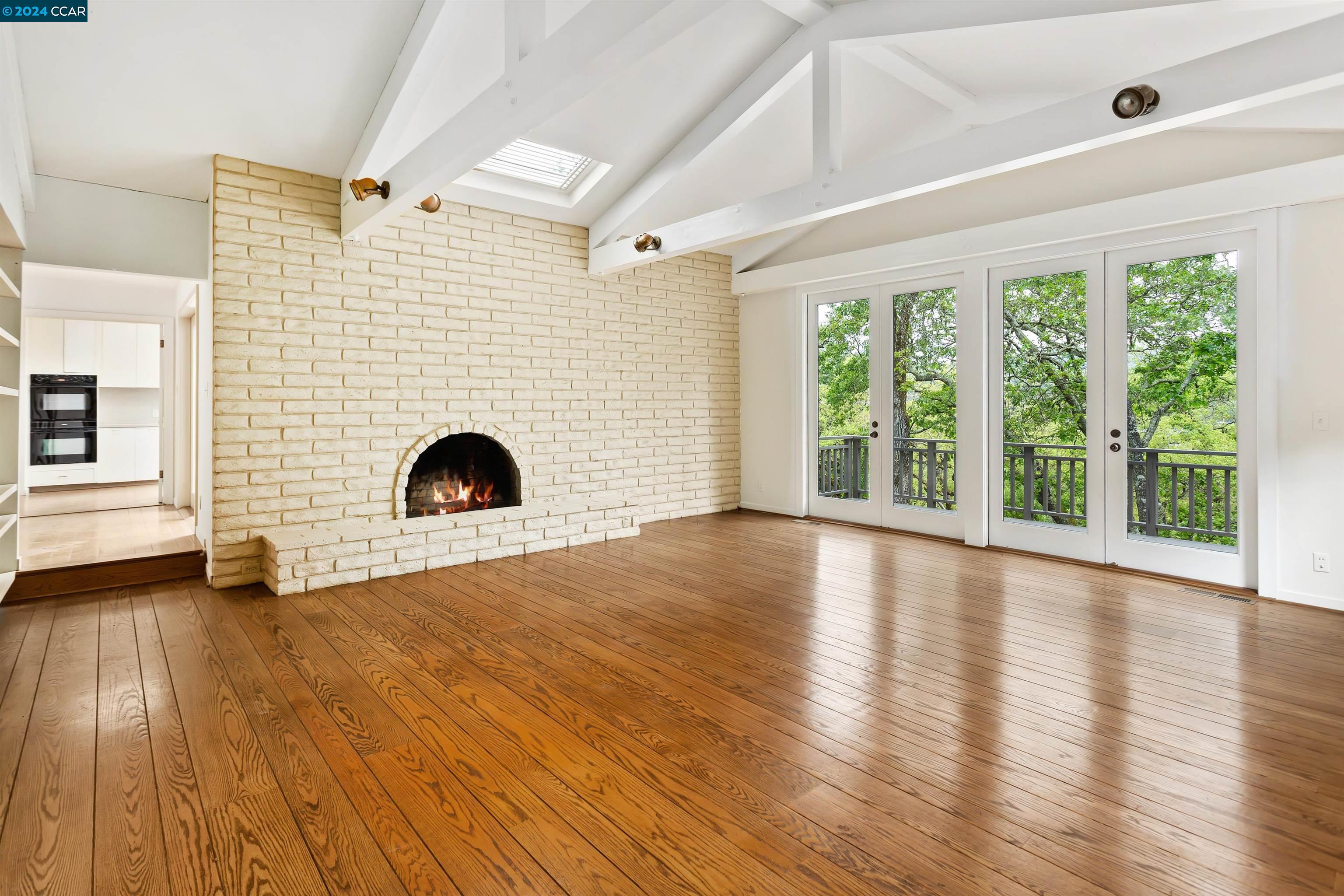 8 MOUNTAIN VIEW PLACE