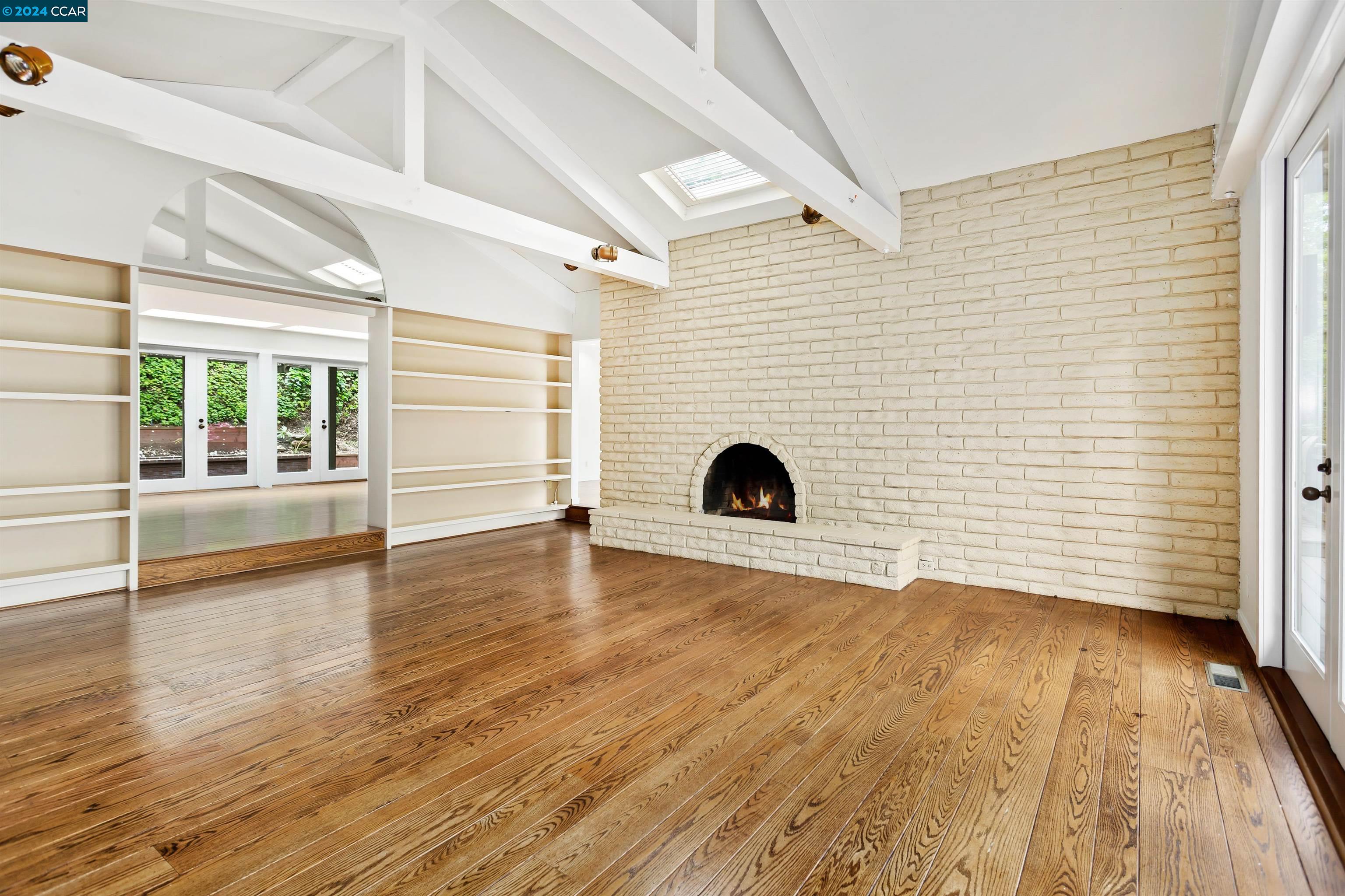 8 MOUNTAIN VIEW PLACE