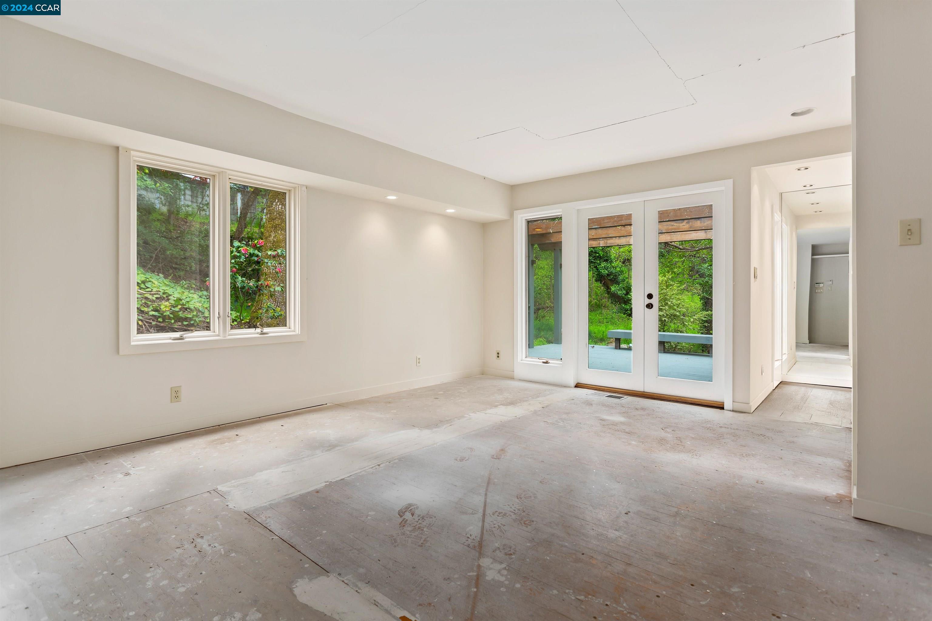 8 MOUNTAIN VIEW PLACE