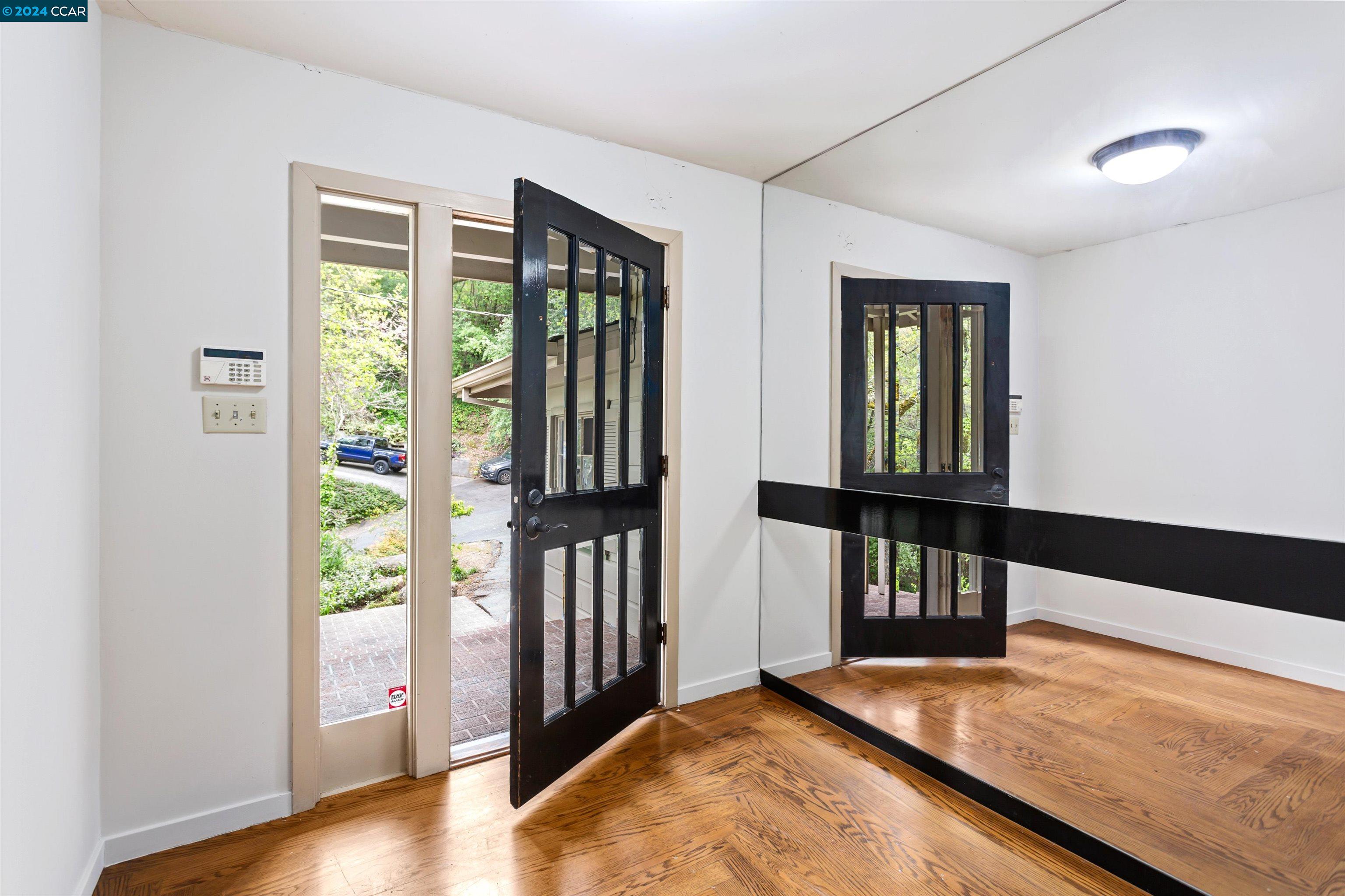 8 MOUNTAIN VIEW PLACE