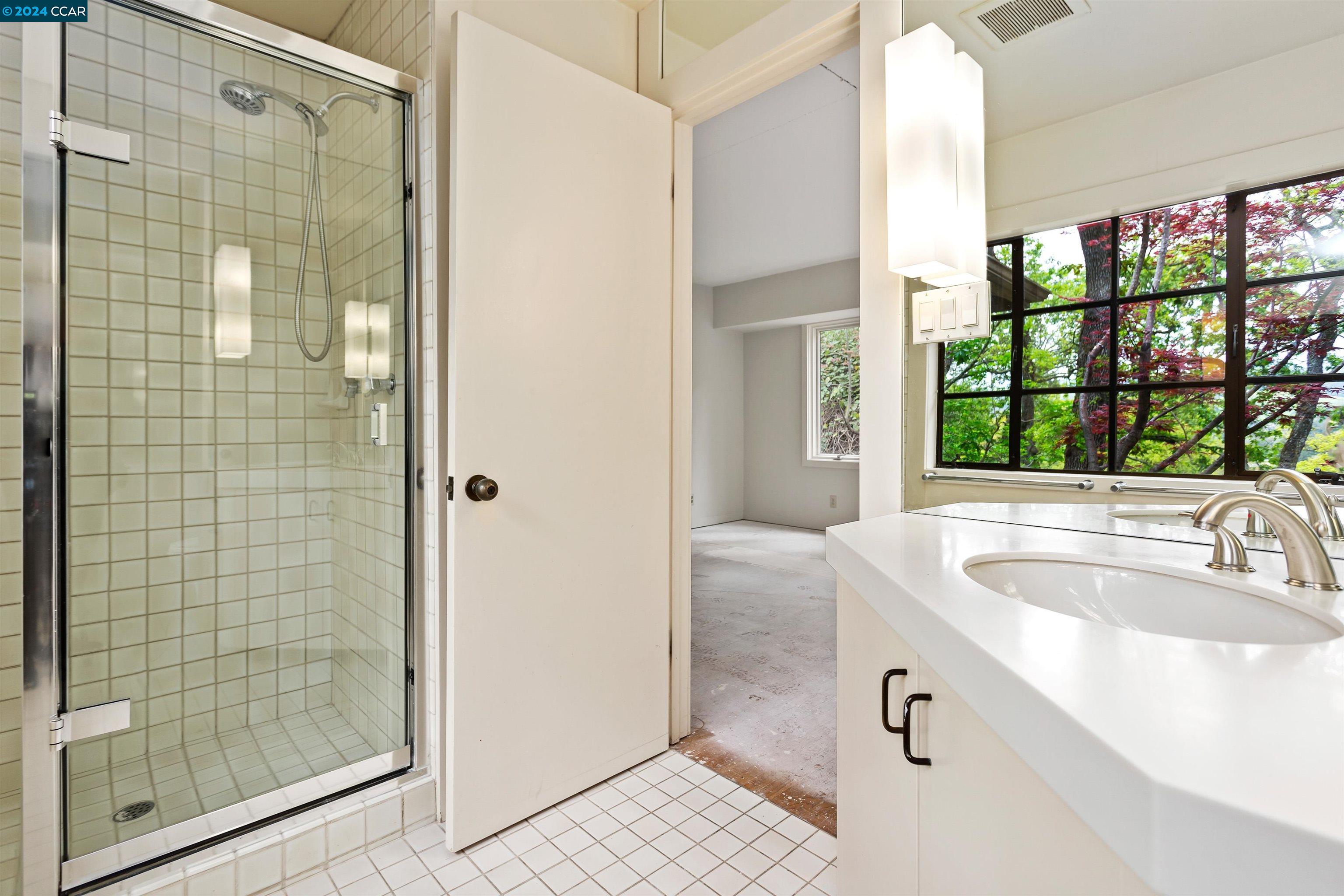 8 MOUNTAIN VIEW PLACE