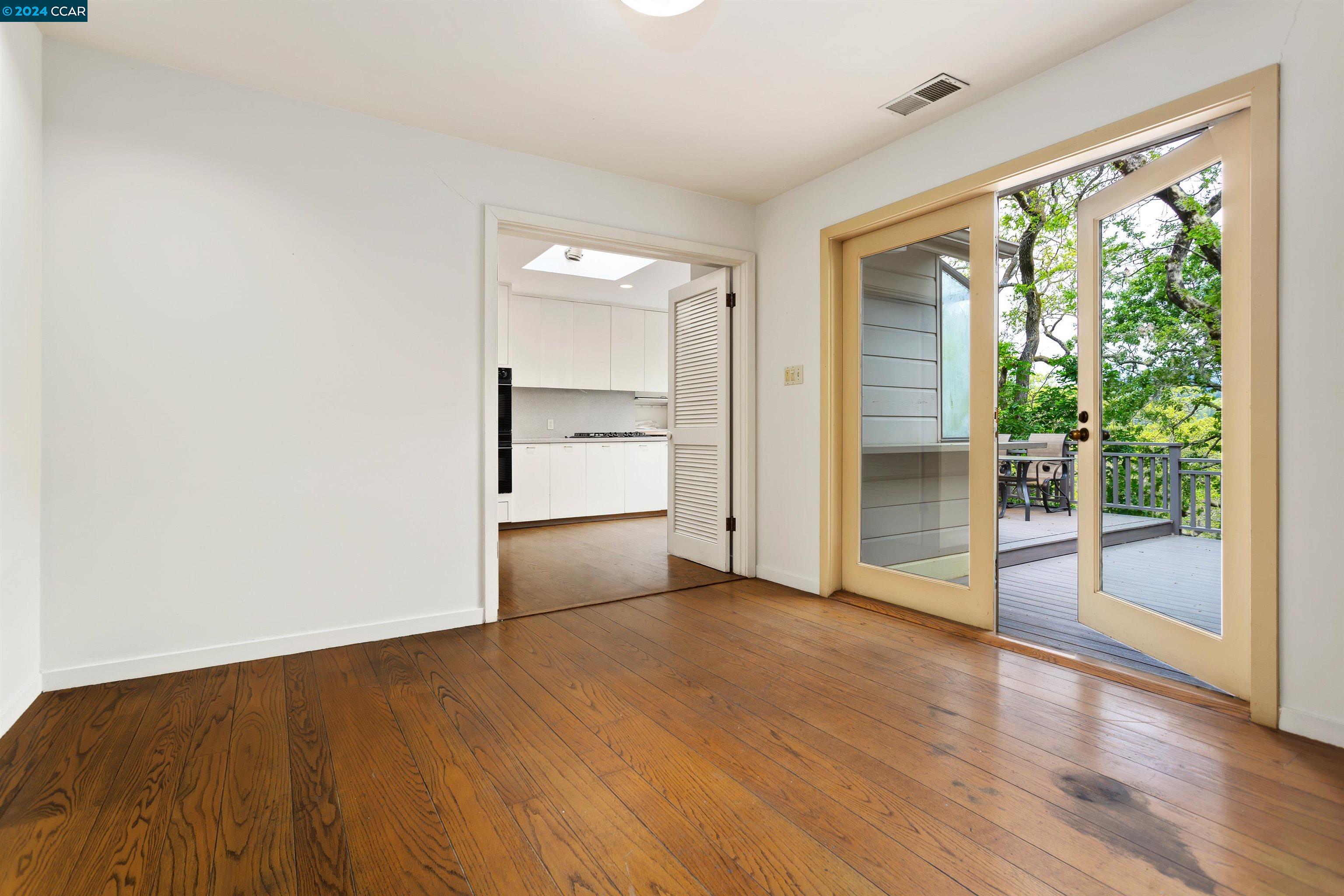 8 MOUNTAIN VIEW PLACE