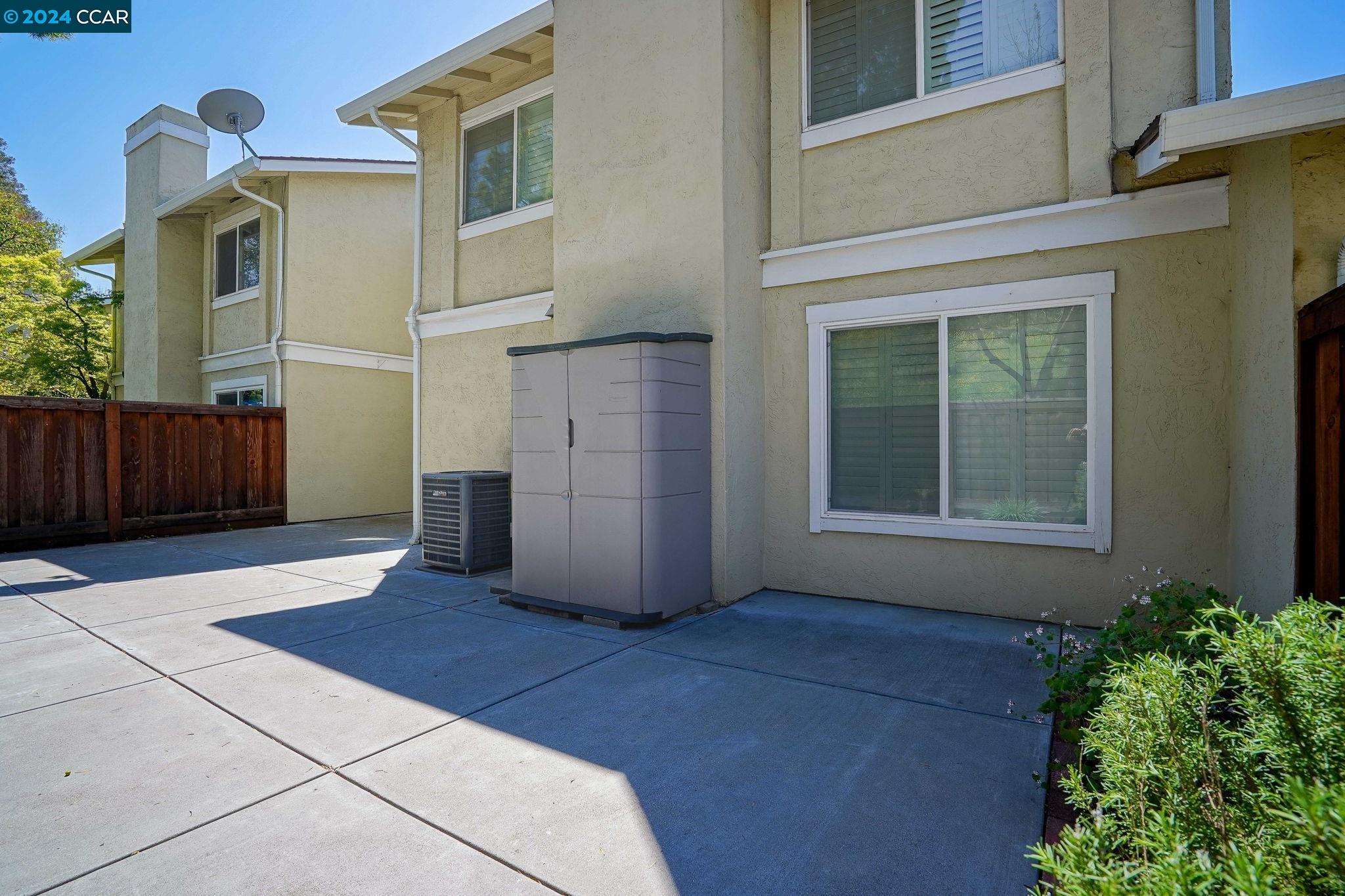 124 Fountainhead Ct.
