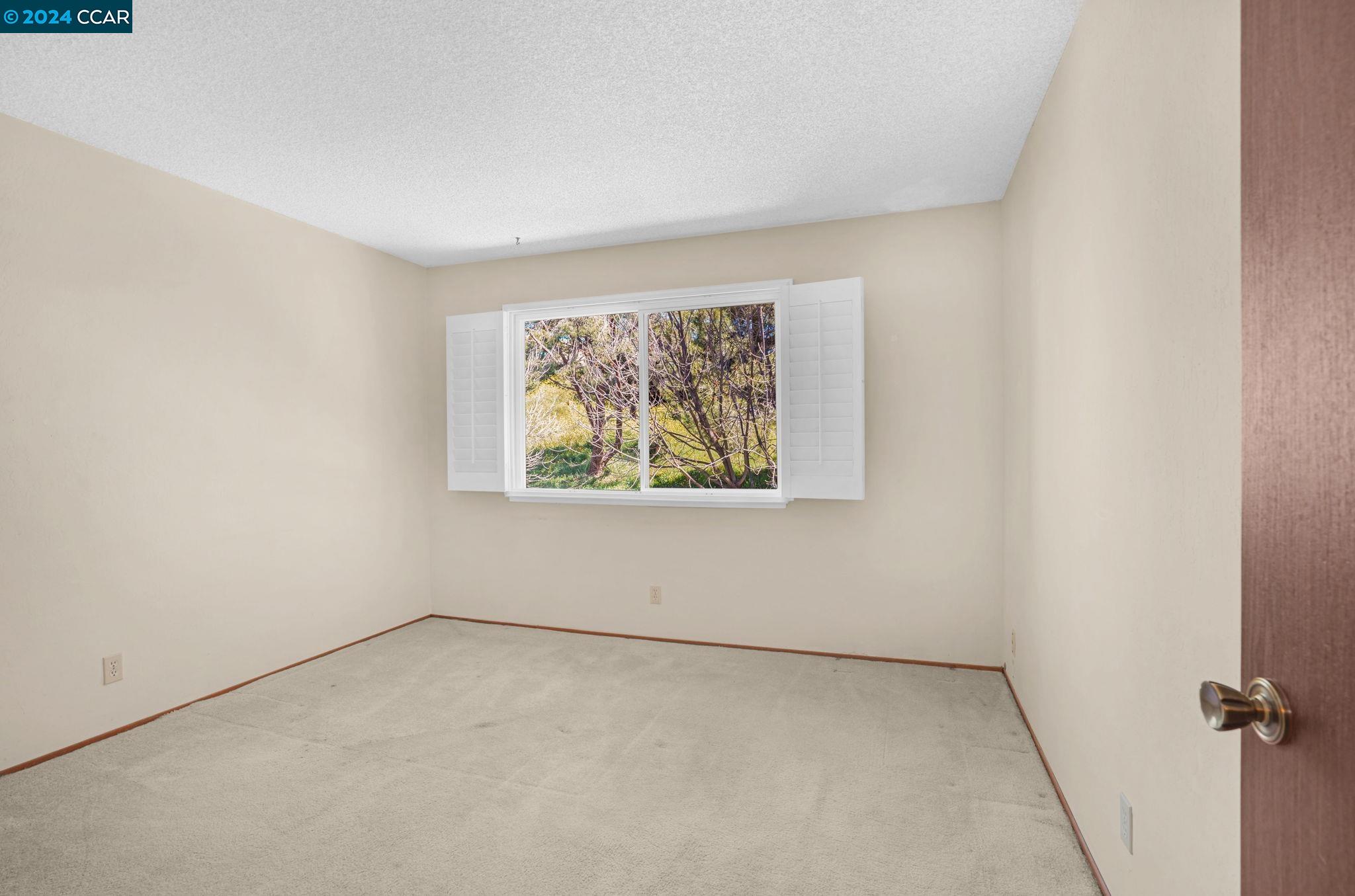 124 Fountainhead Ct.