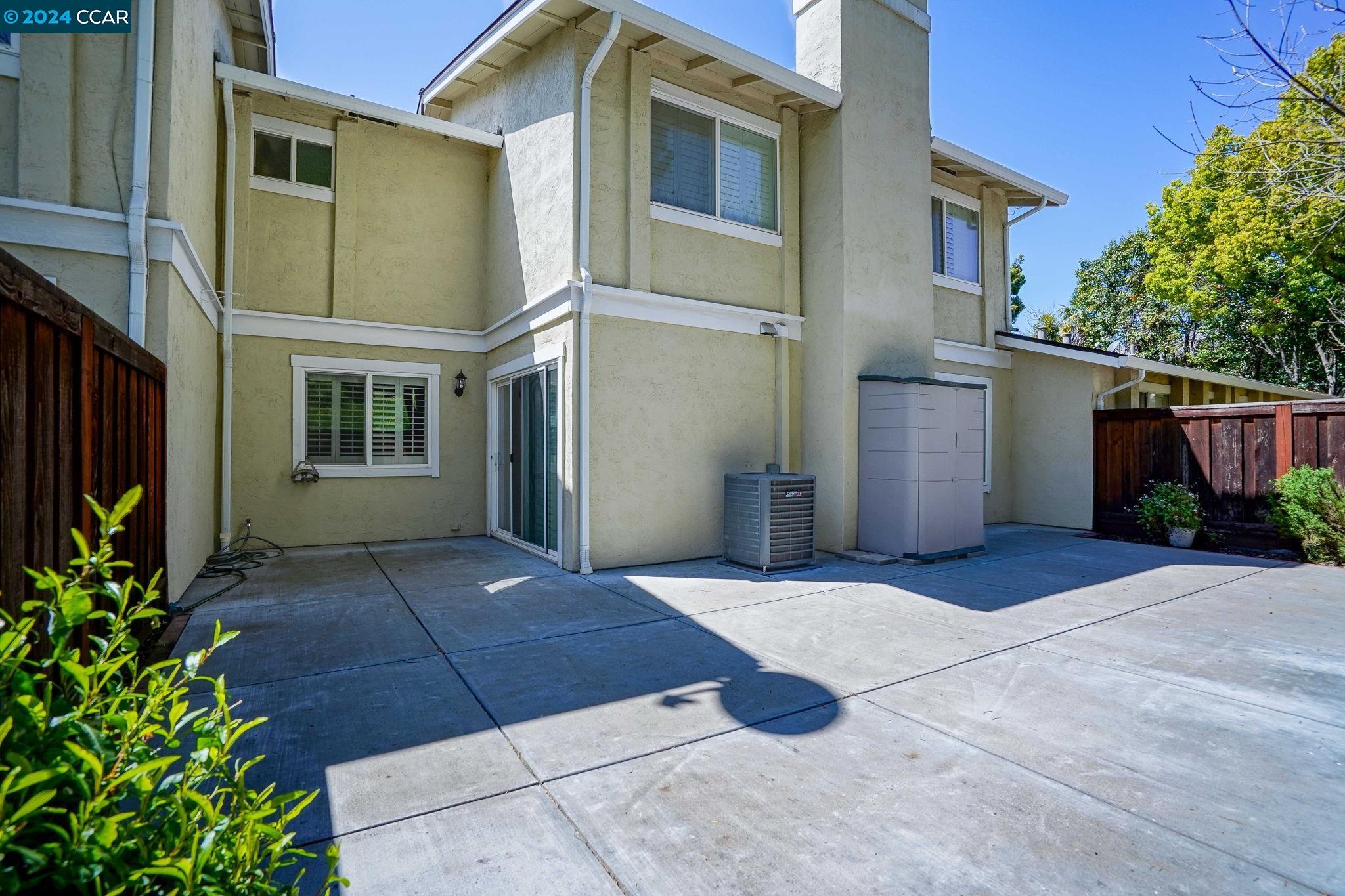 124 Fountainhead Ct.