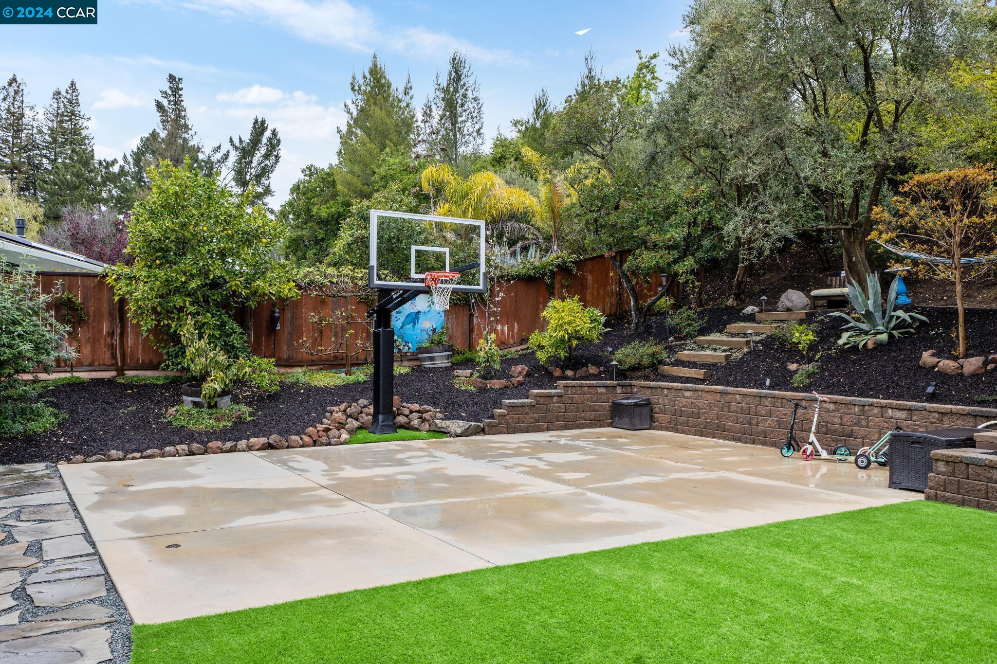 2577 Pebble Beach Loop