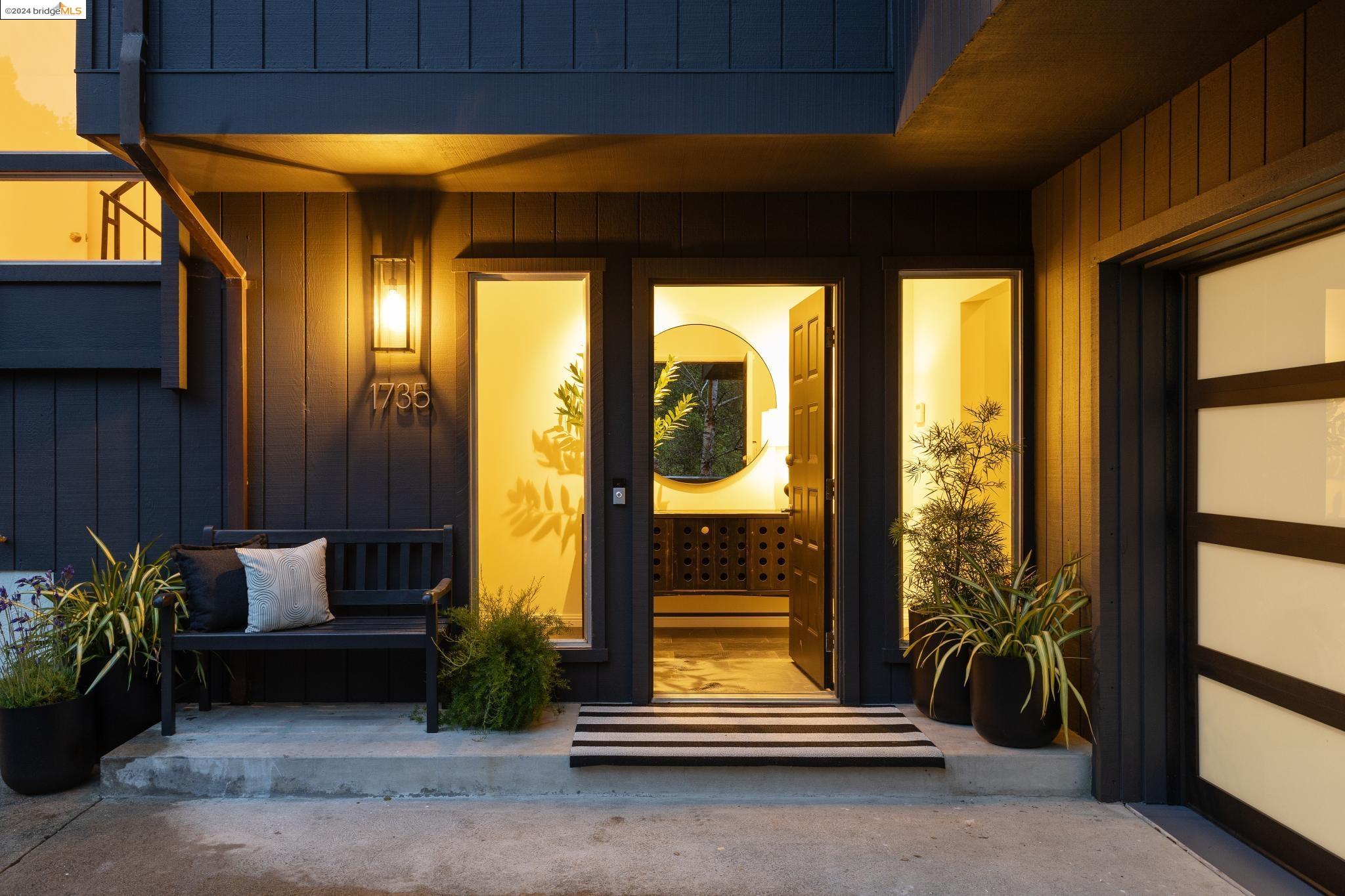 1735 Trestle Glen Rd