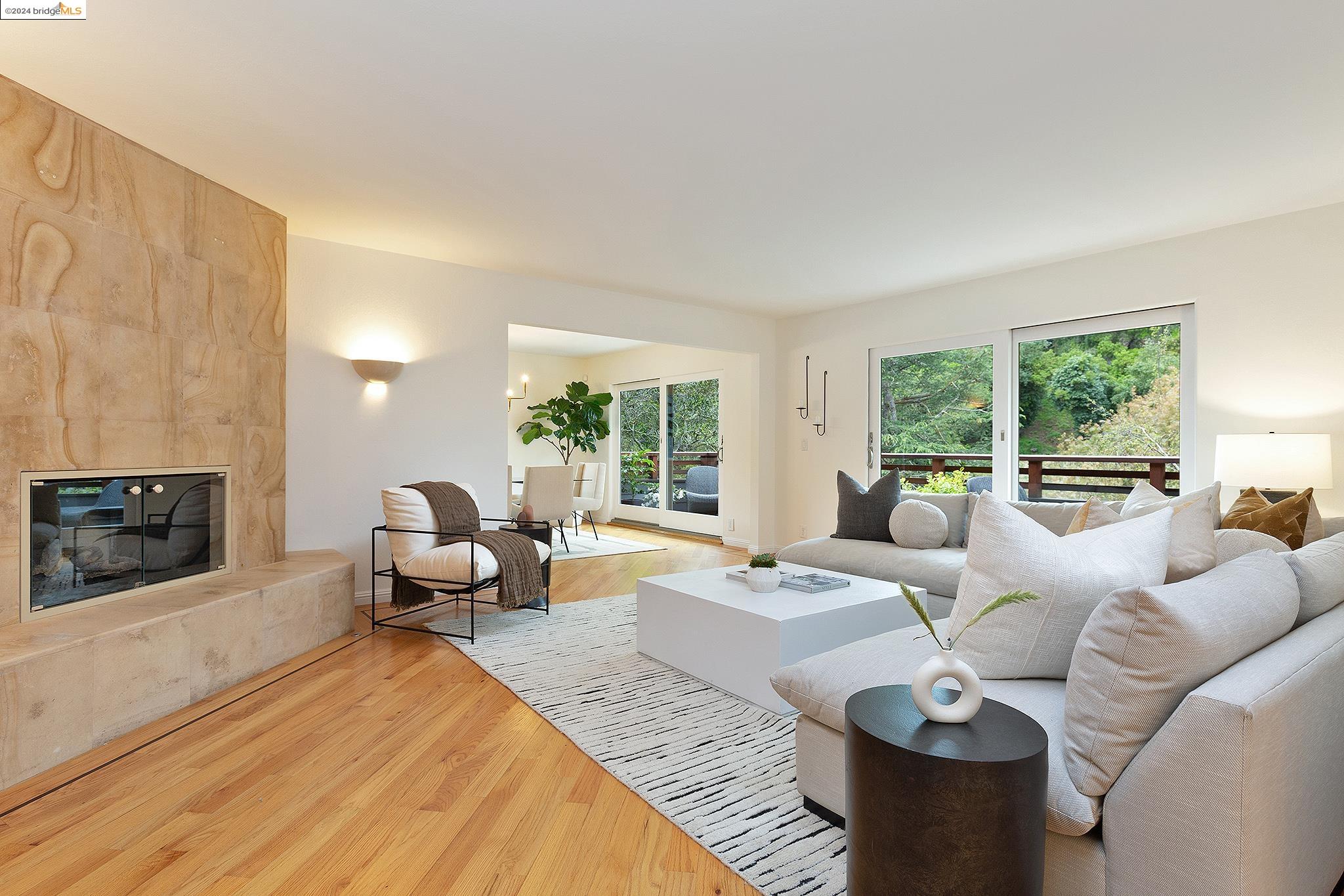 1735 Trestle Glen Rd