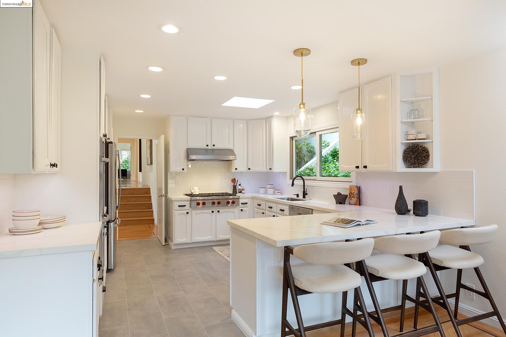 1735 Trestle Glen Rd