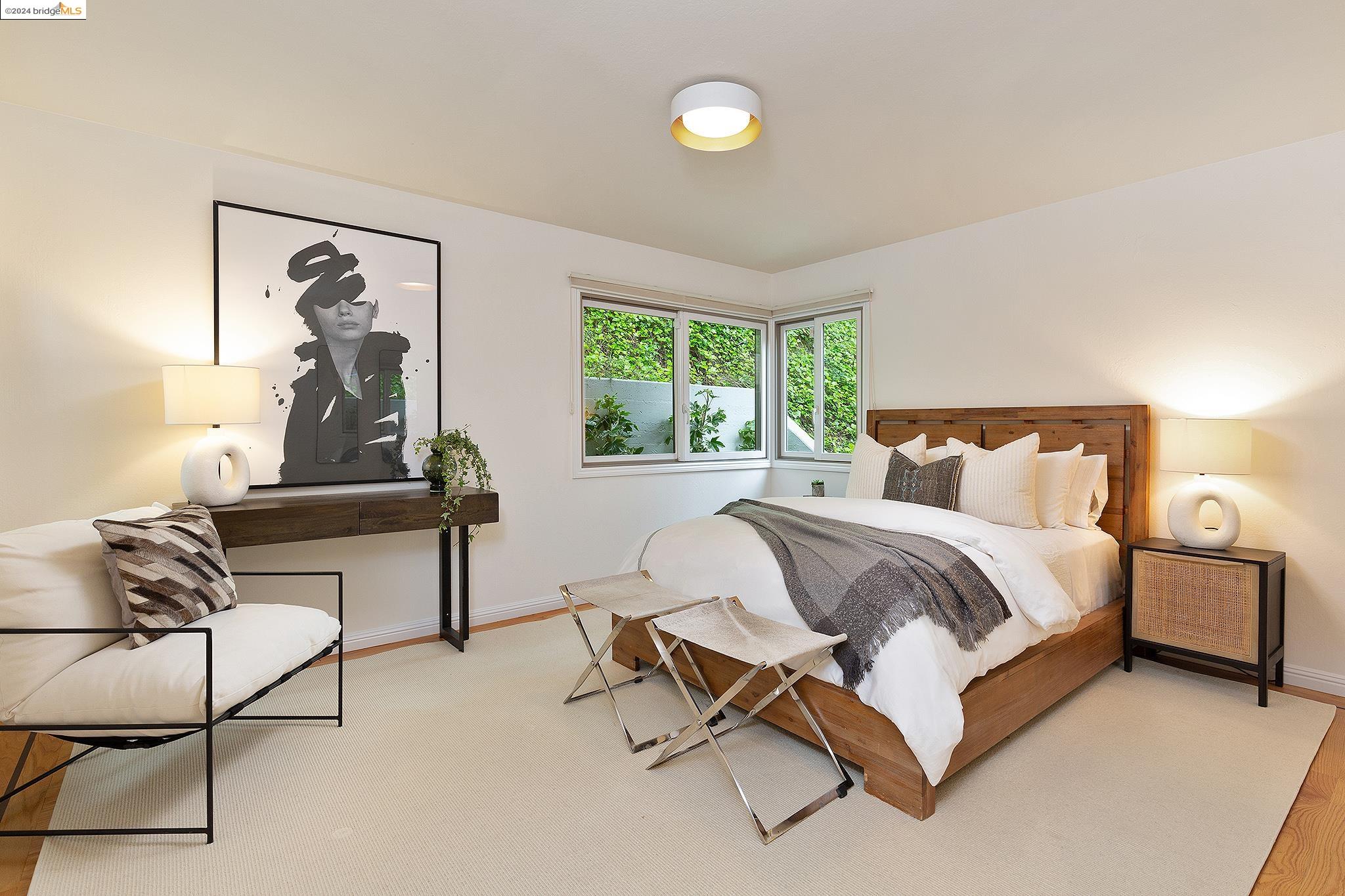 1735 Trestle Glen Rd