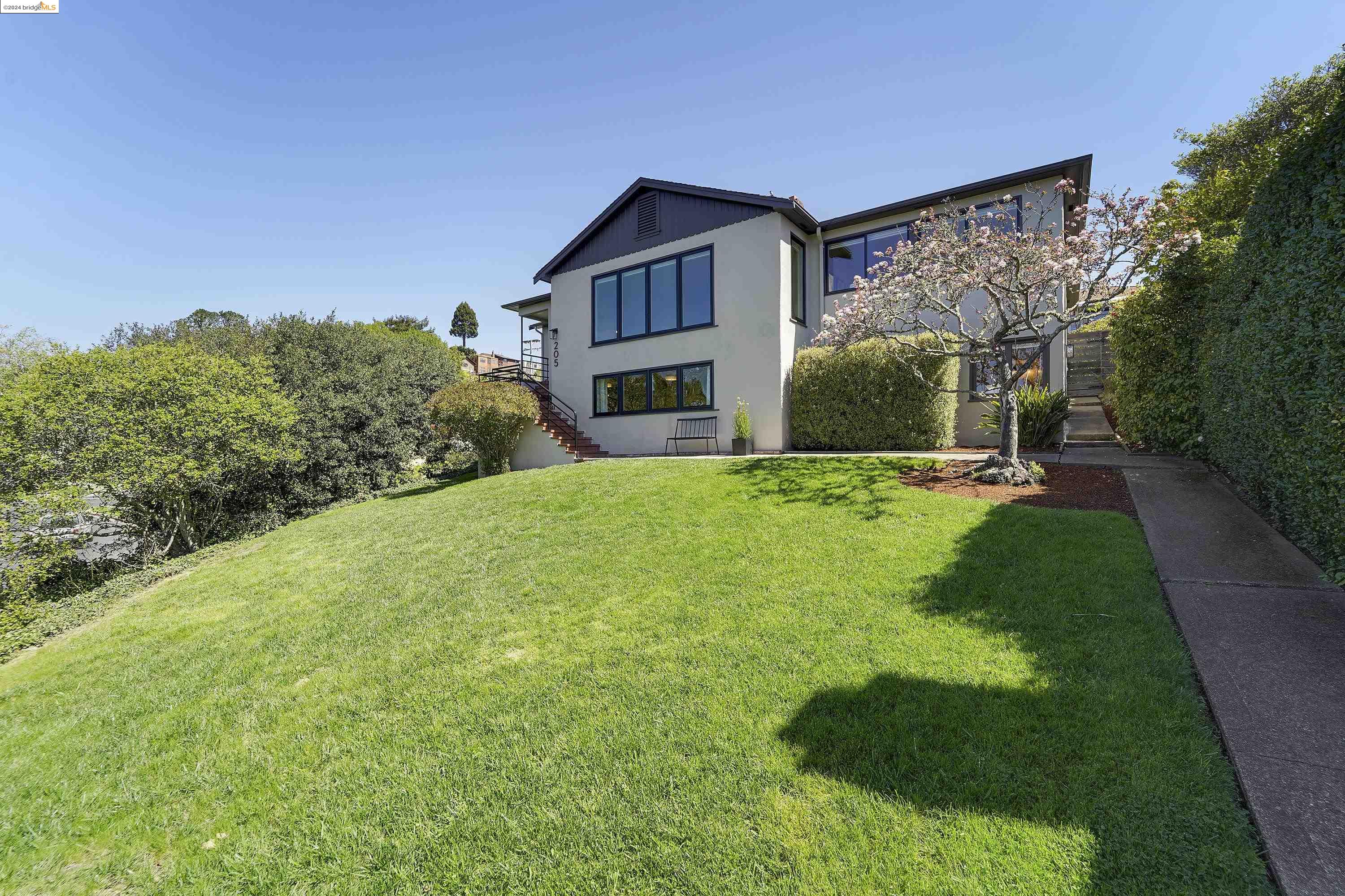 205 Arlington Ave.