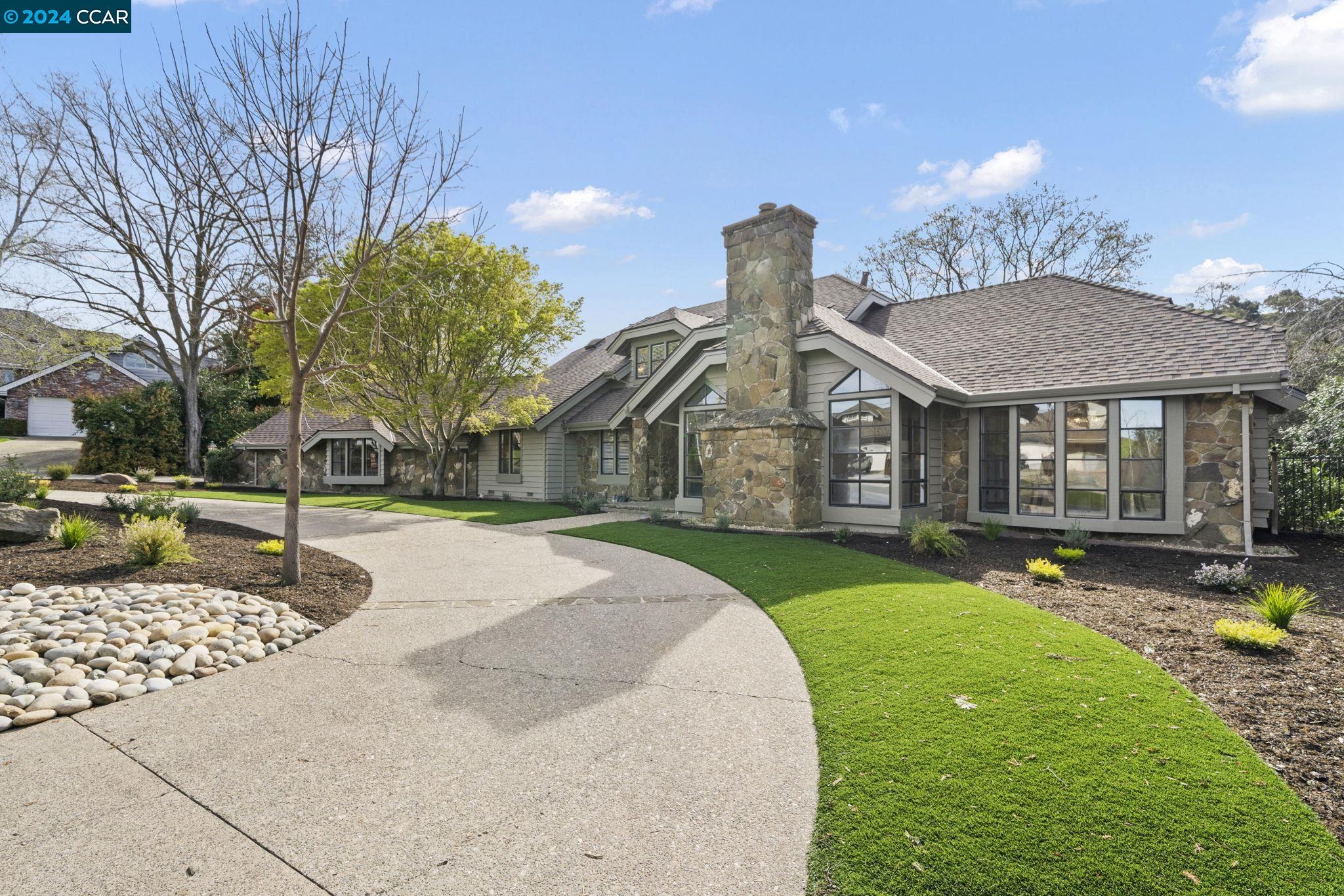 762 Fair Oaks Drive