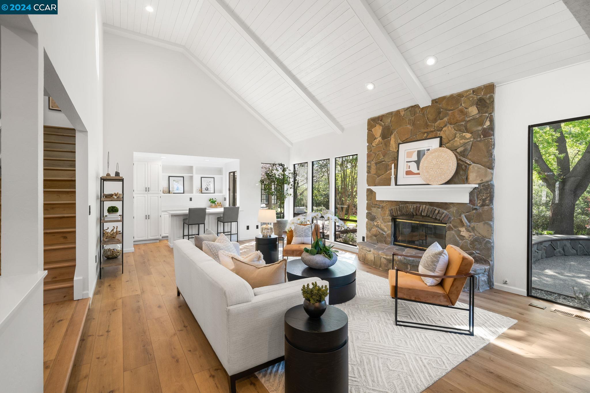 762 Fair Oaks Drive