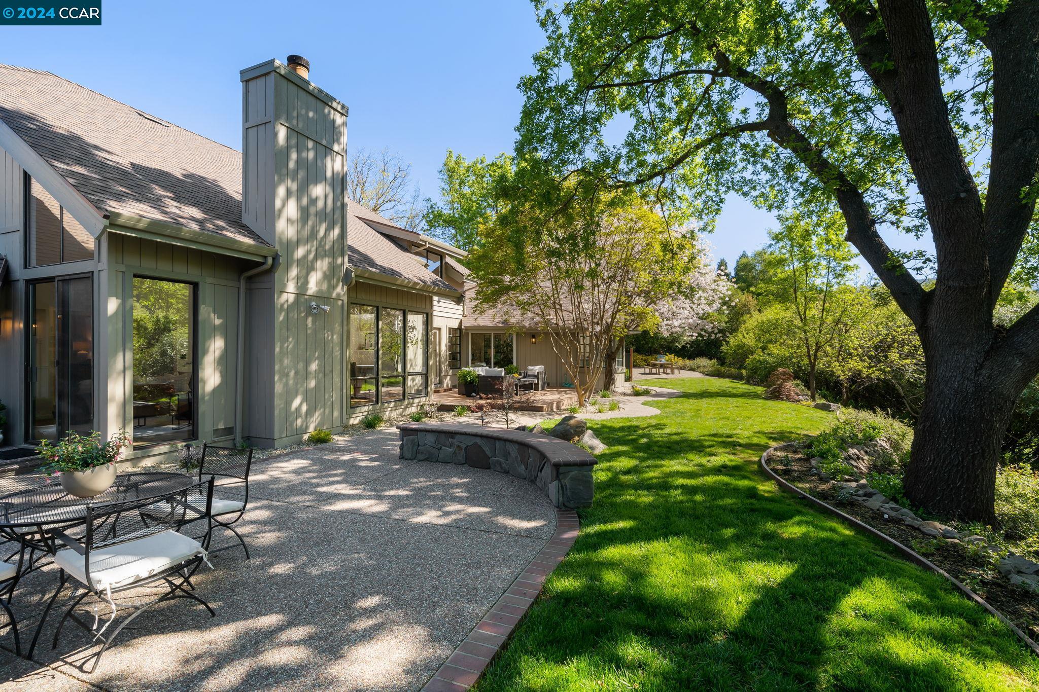 762 Fair Oaks Drive