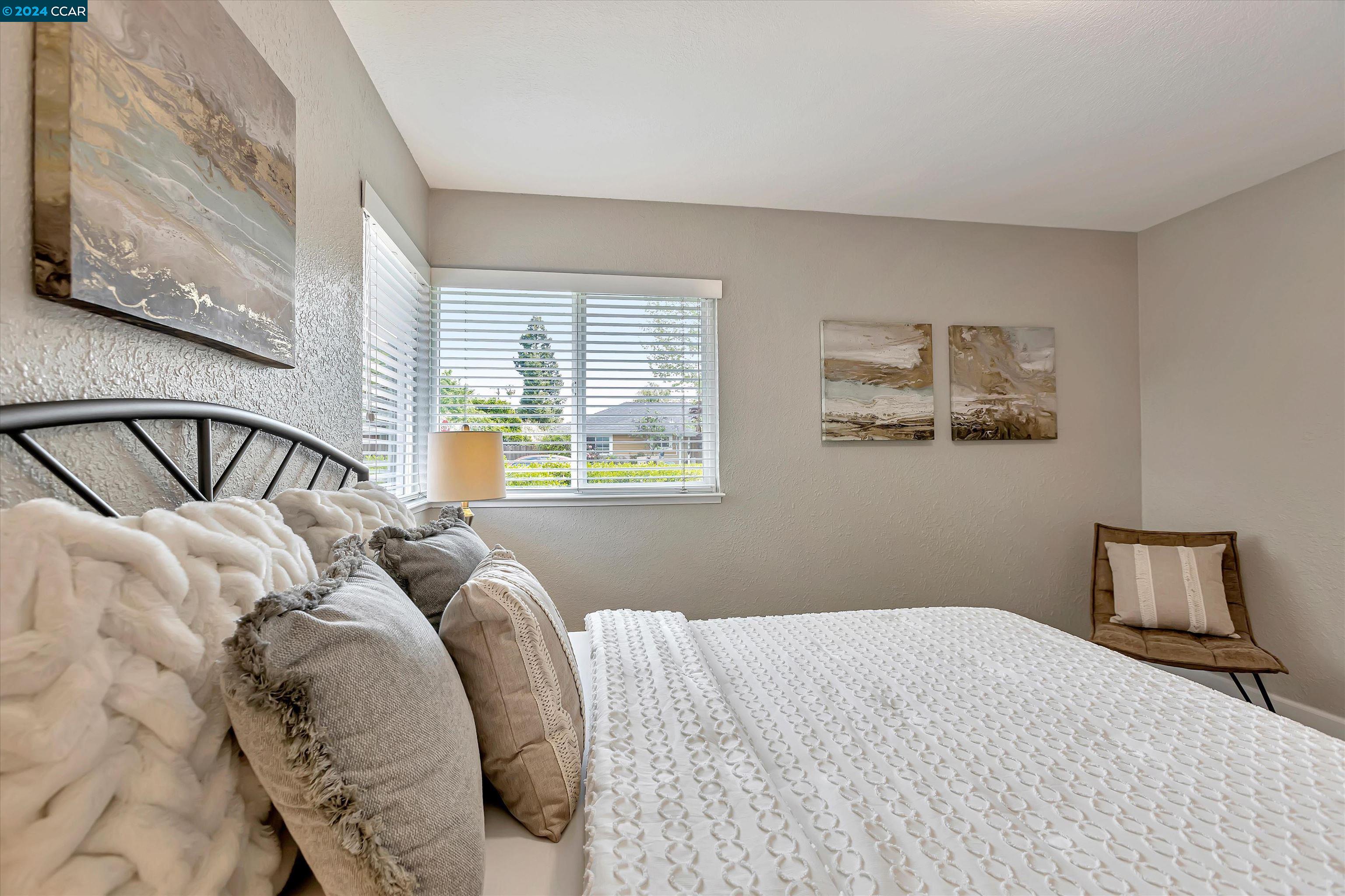 2468 Geraldine Dr