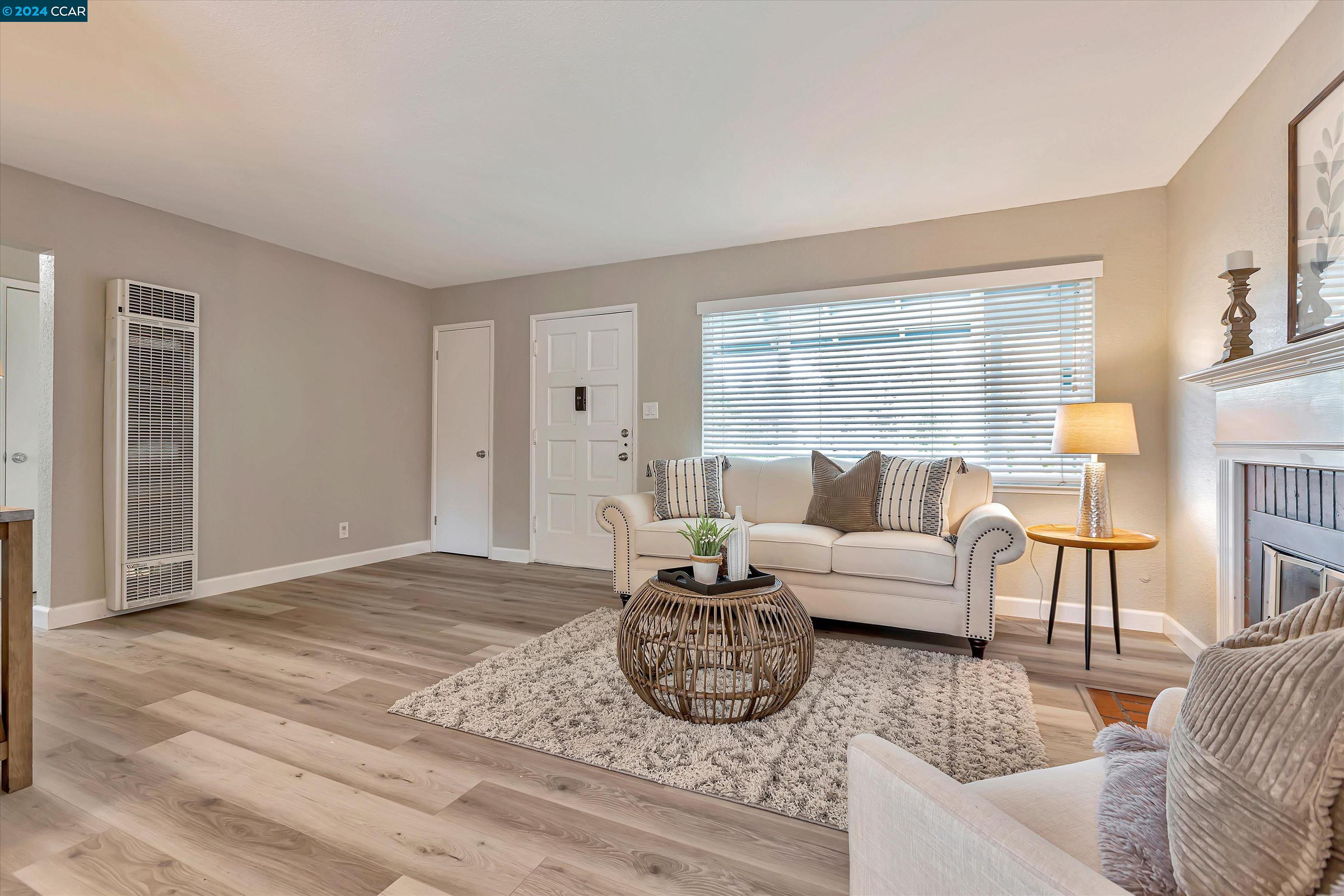 2468 Geraldine Dr