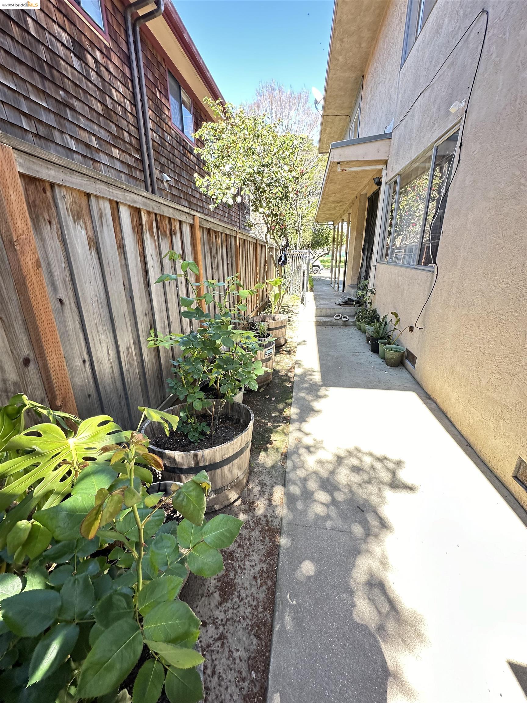 53 E Richmond Avenue