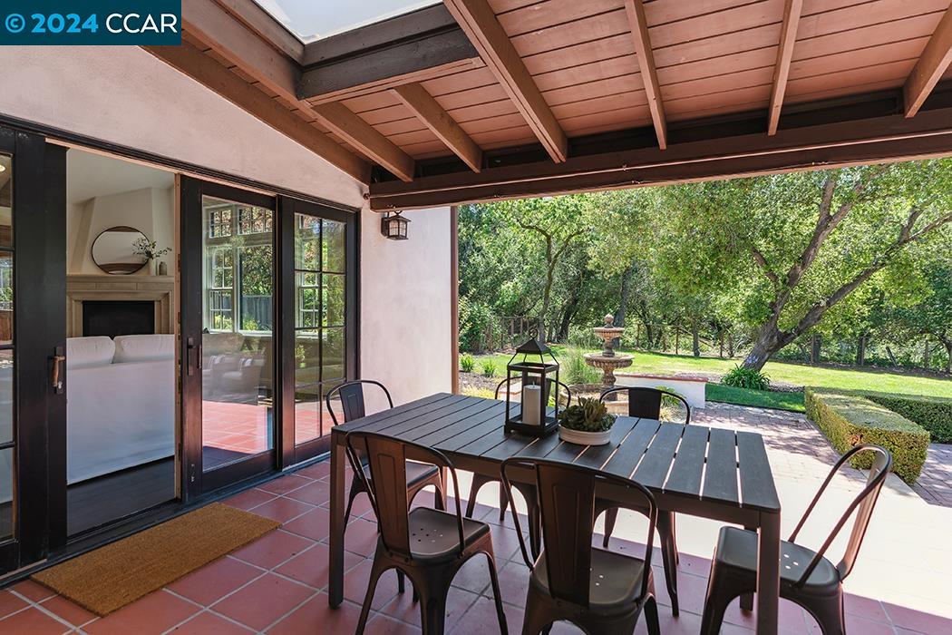2 Hacienda Cir