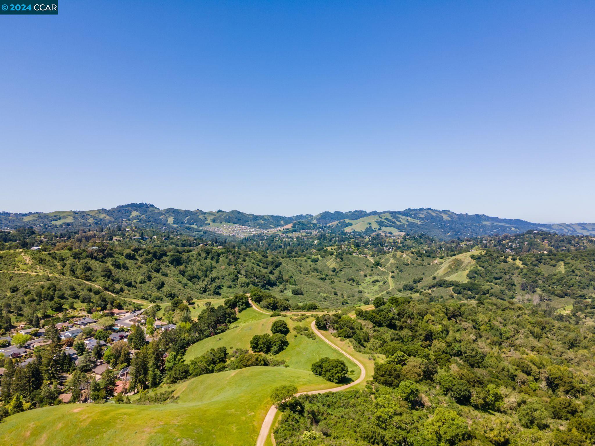 251 Calle La Montana