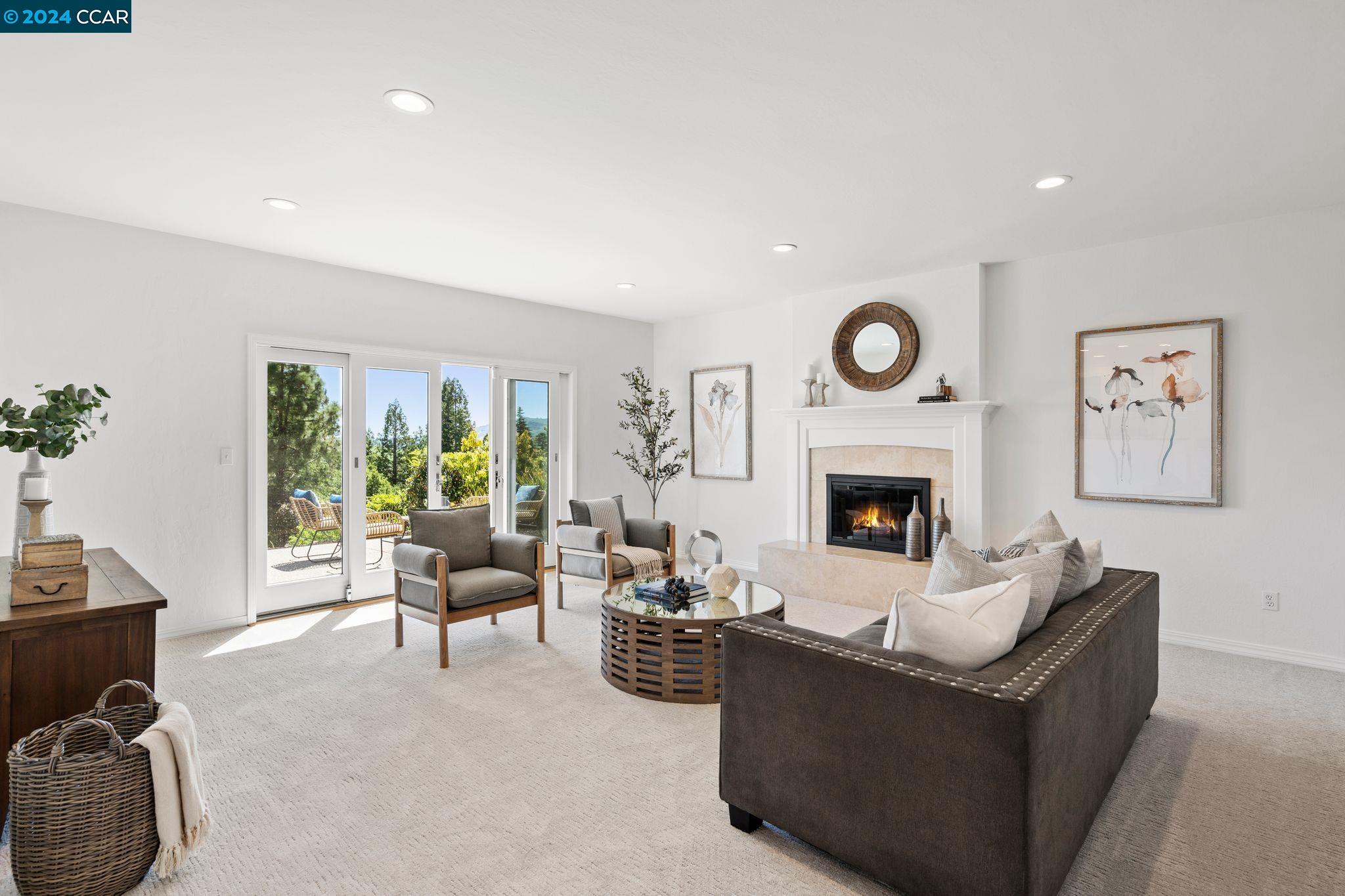 251 Calle La Montana