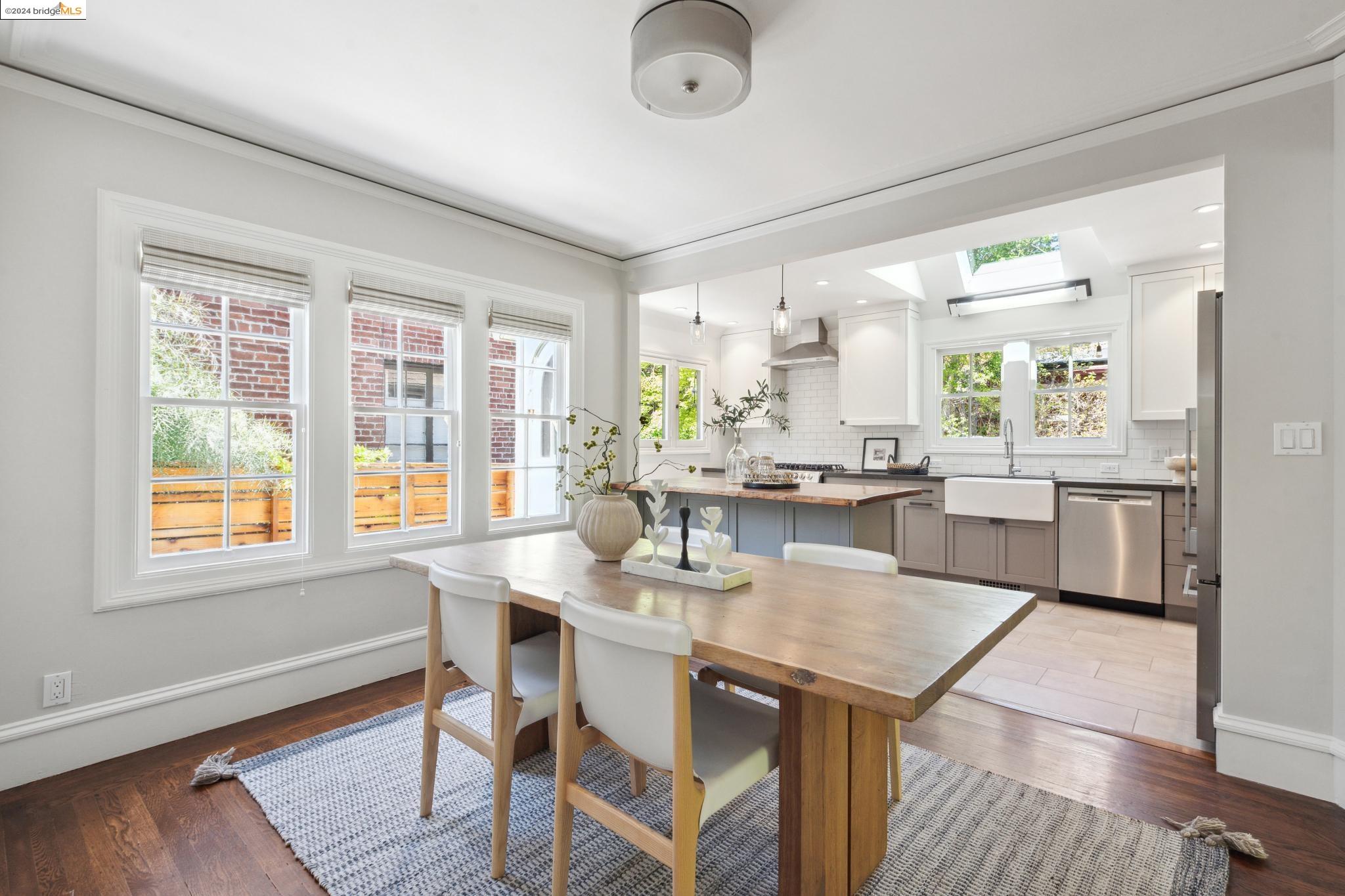 1450 Trestle Glen Rd