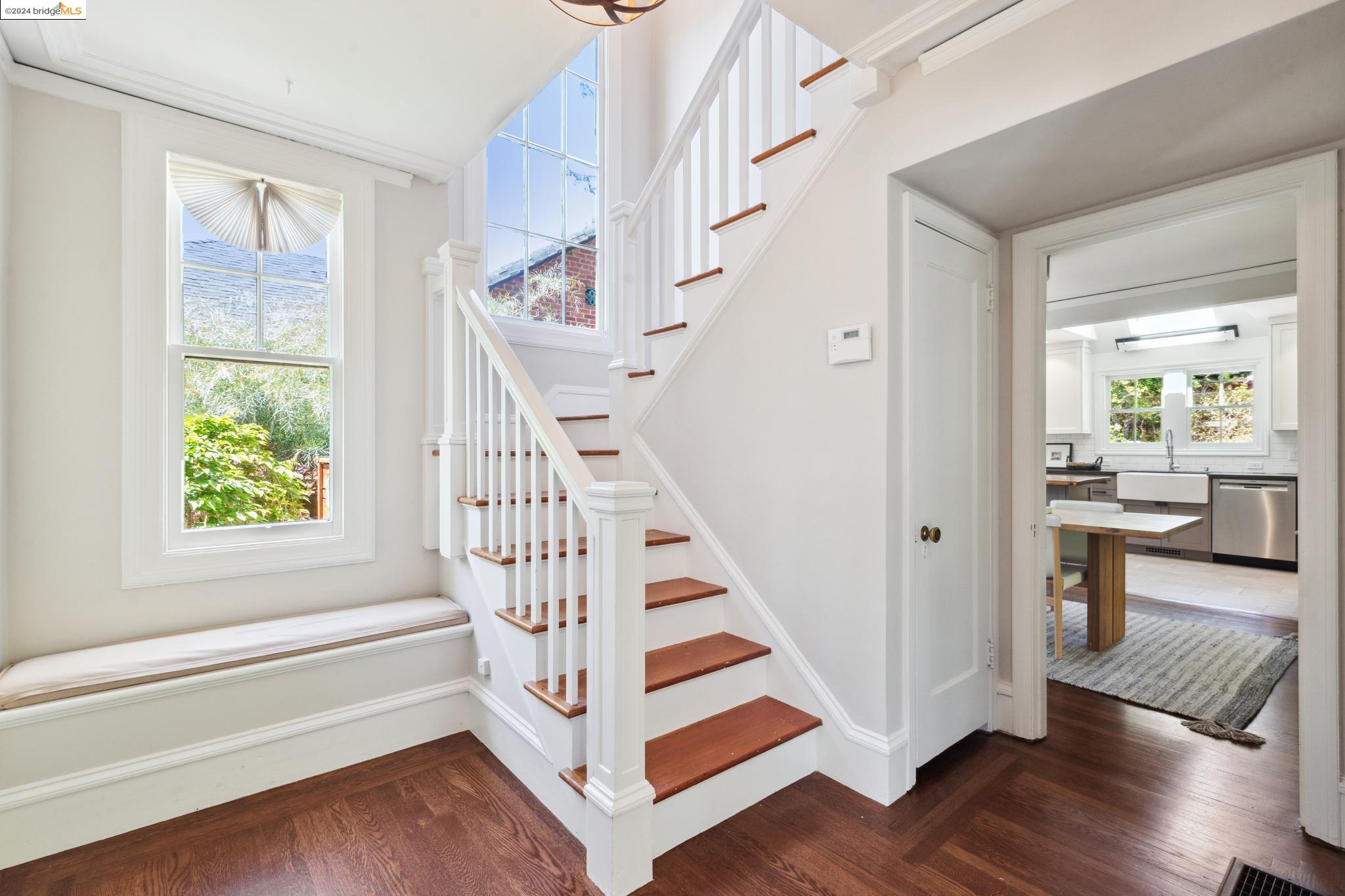 1450 Trestle Glen Rd