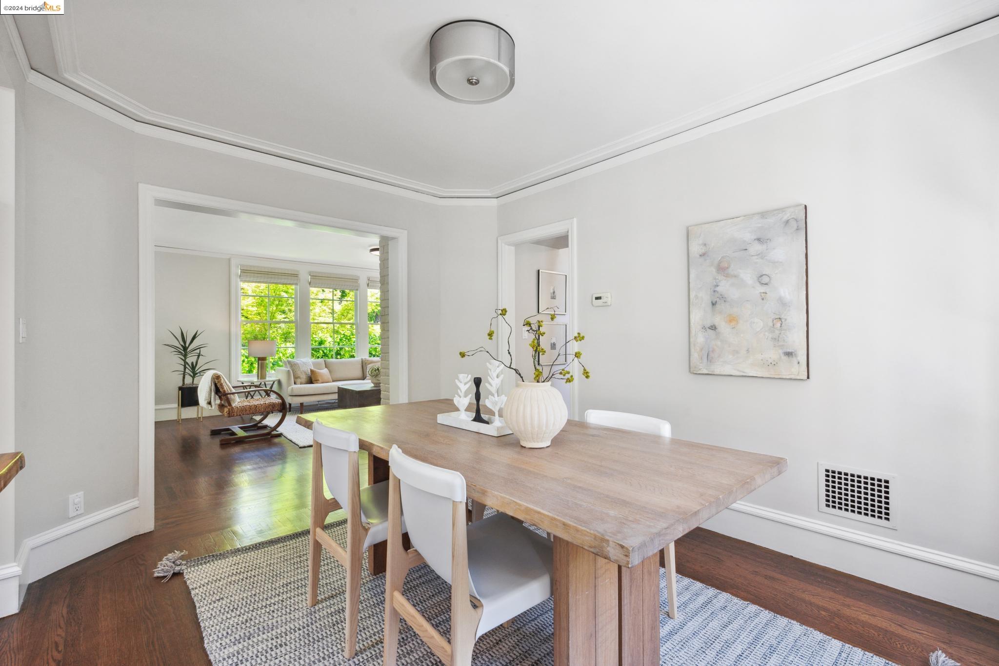 1450 Trestle Glen Rd