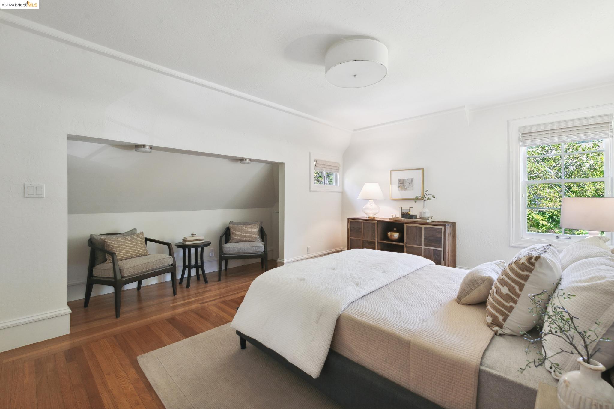 1450 Trestle Glen Rd