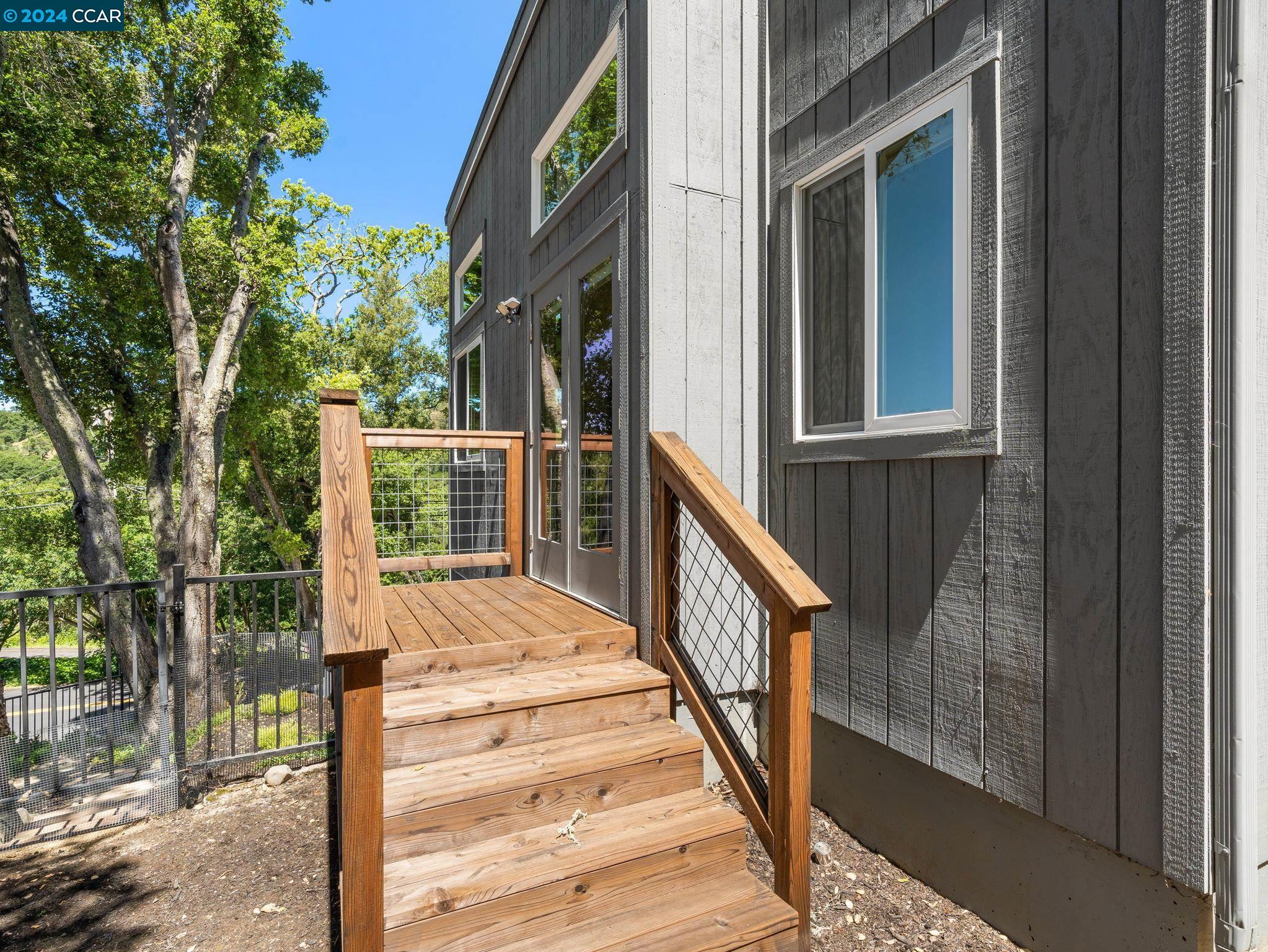 108 Camino Sobrante