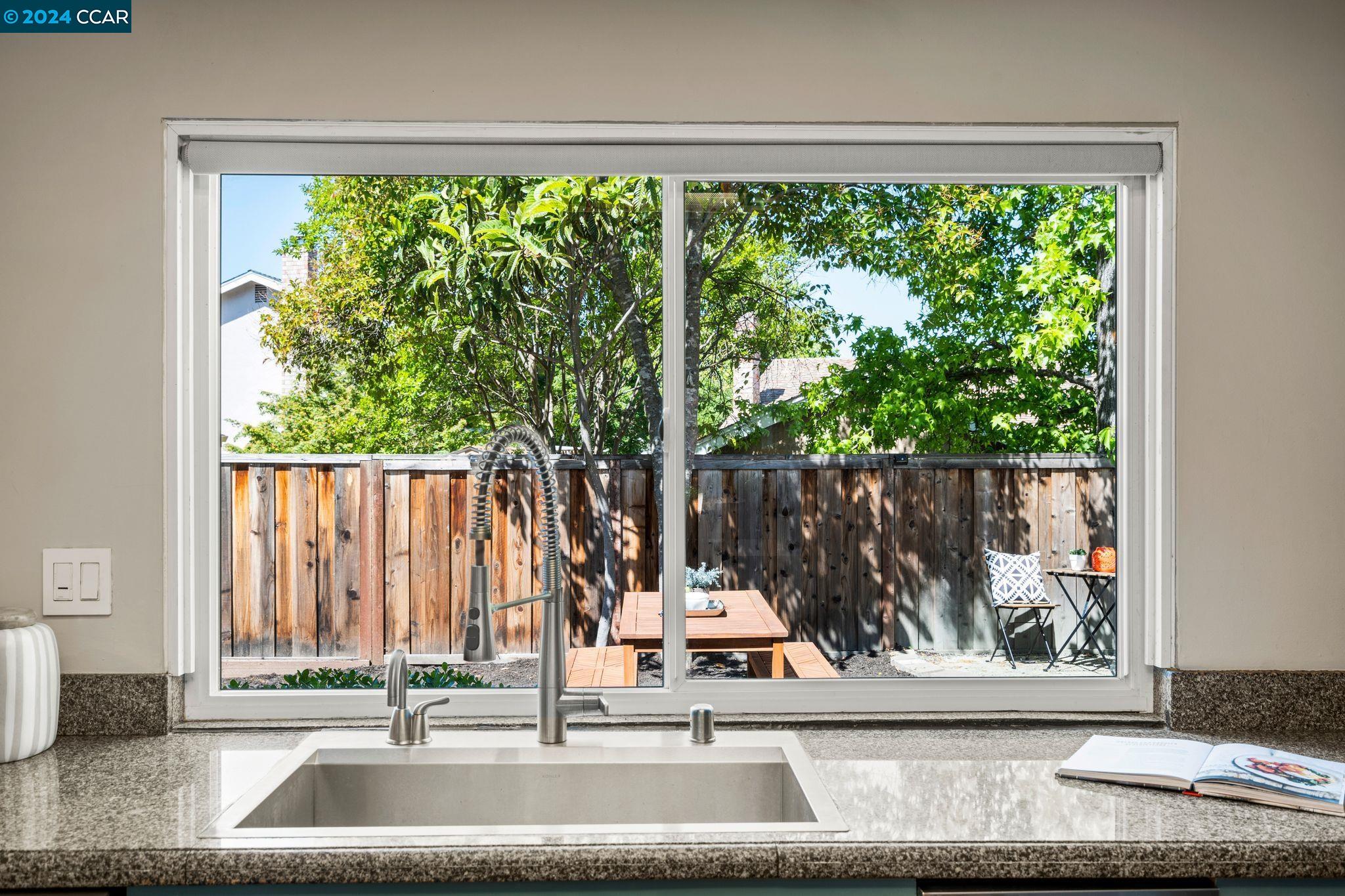 6352 Greenridge Court